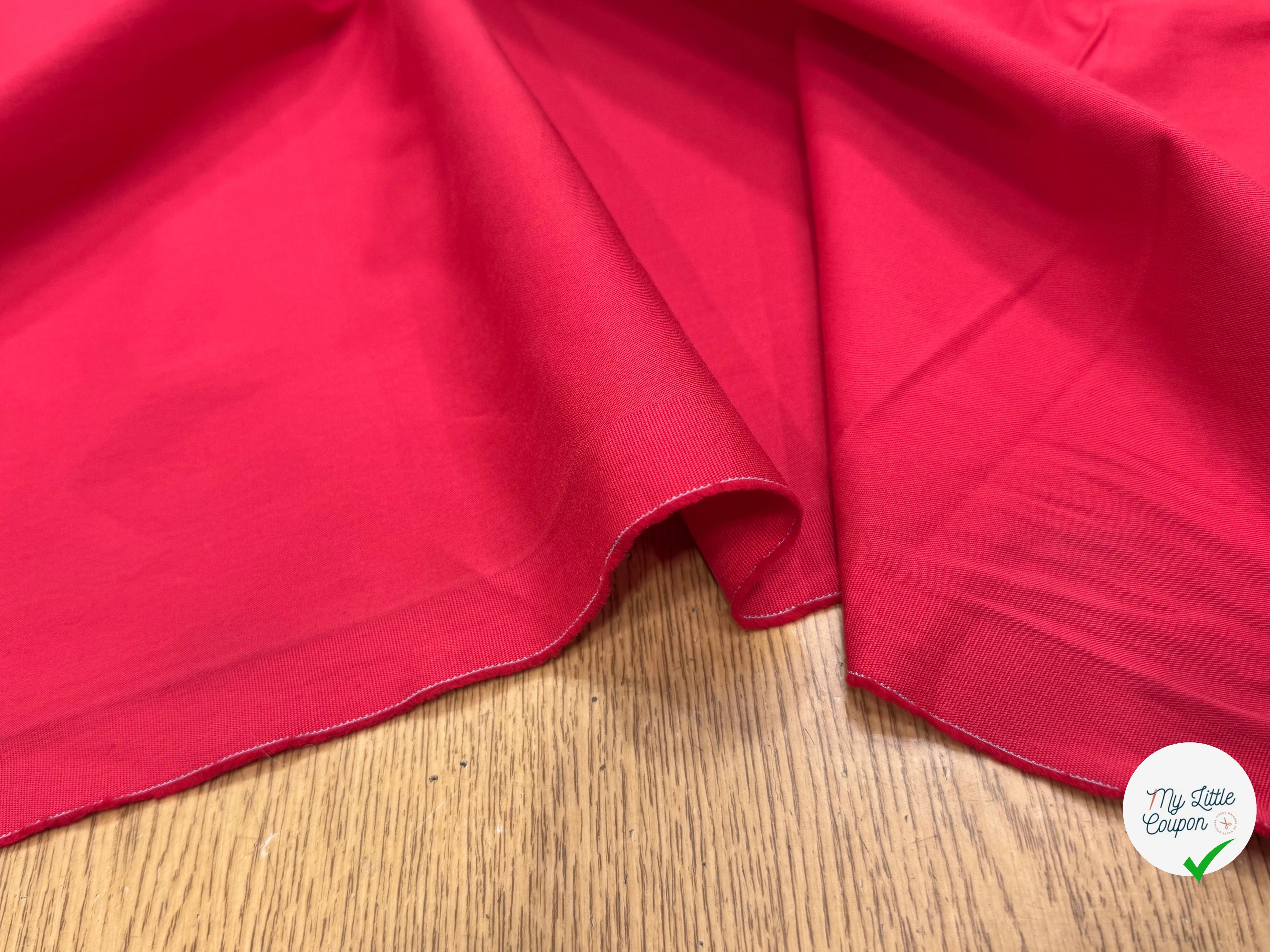 GABRDINE DE COTON ULTRA STRETCH LÉGÈREMENT STRIÉE ROUGE PAMPLEMOUSSE - My Little Coupon