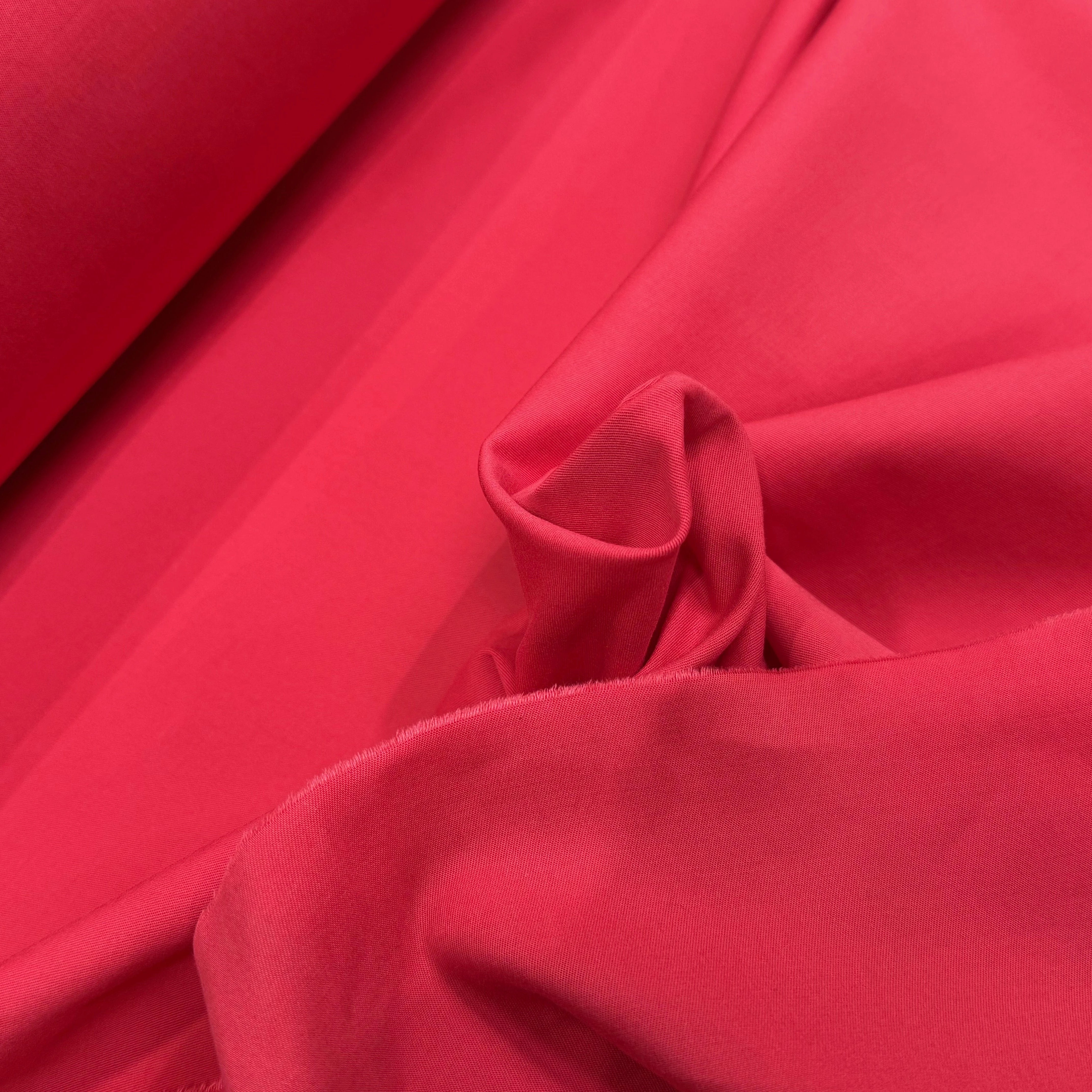 GABRDINE DE COTON ULTRA STRETCH LÉGÈREMENT STRIÉE TRÈS BELLE ROUGE VERT MIGNON - My Little Coupon