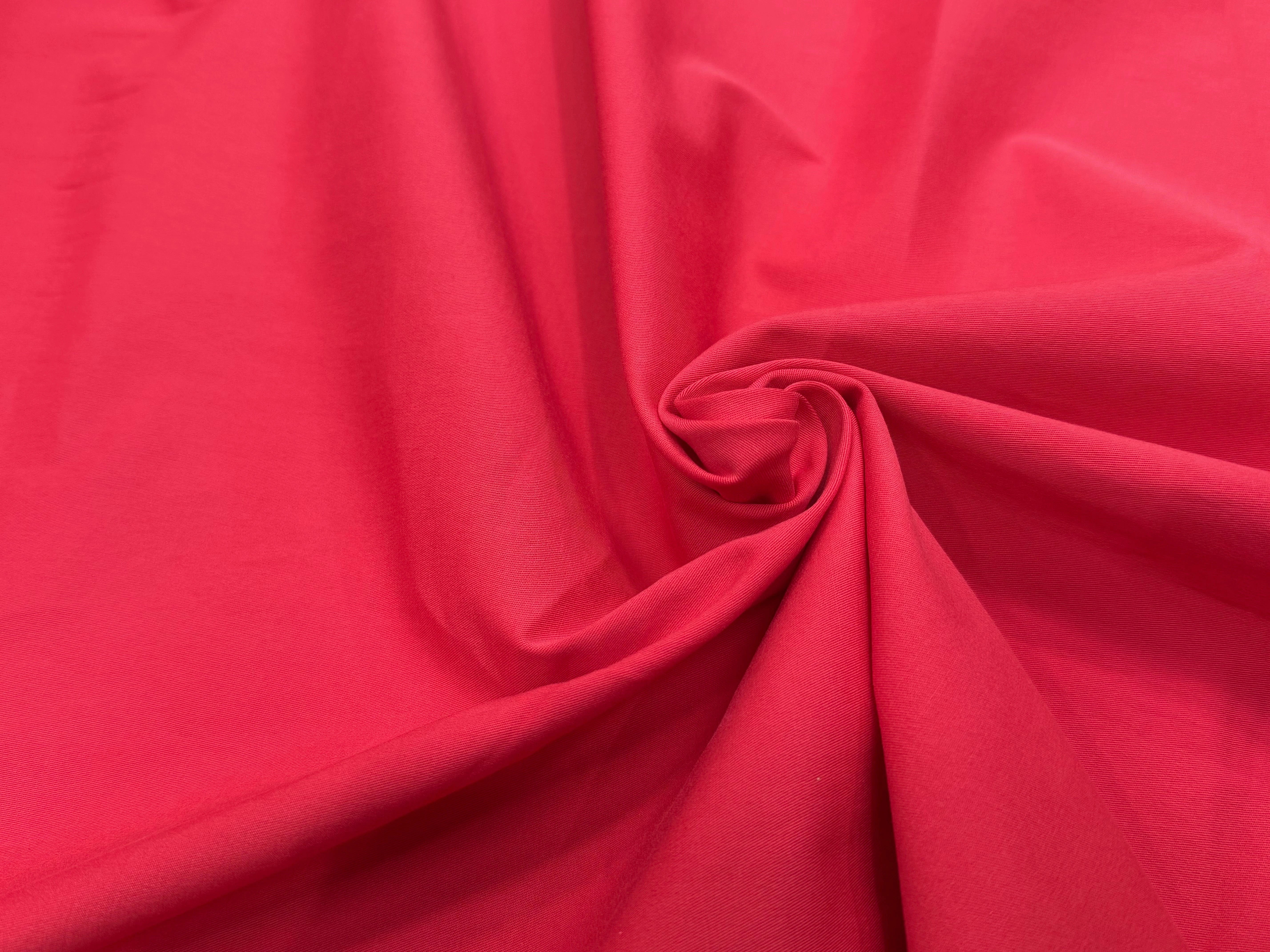 GABRDINE DE COTON ULTRA STRETCH LÉGÈREMENT STRIÉE TRÈS BELLE ROUGE VERT MIGNON - My Little Coupon
