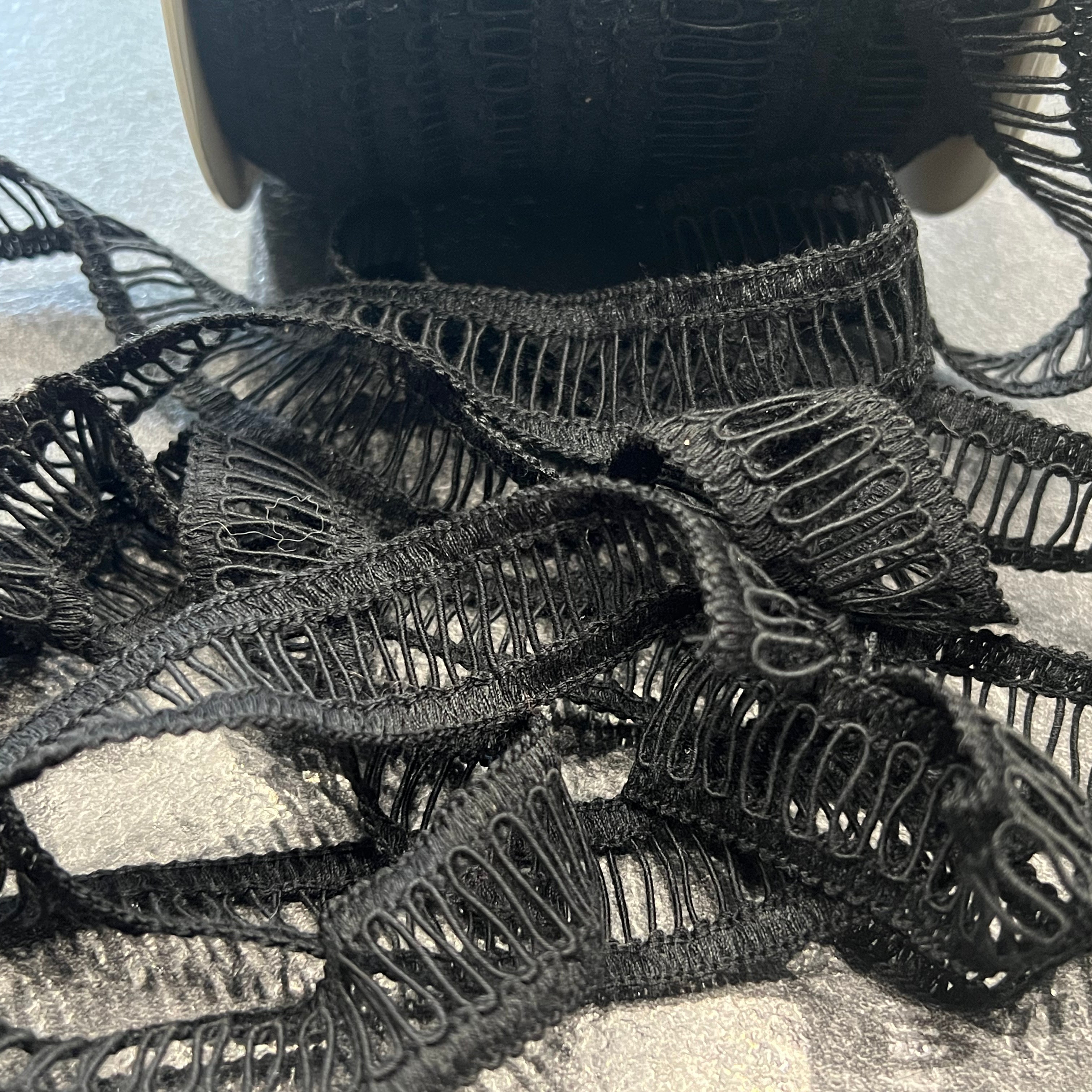 GALON AJOURÉ ÉCHELLE NOIR 25mm - My Little Coupon