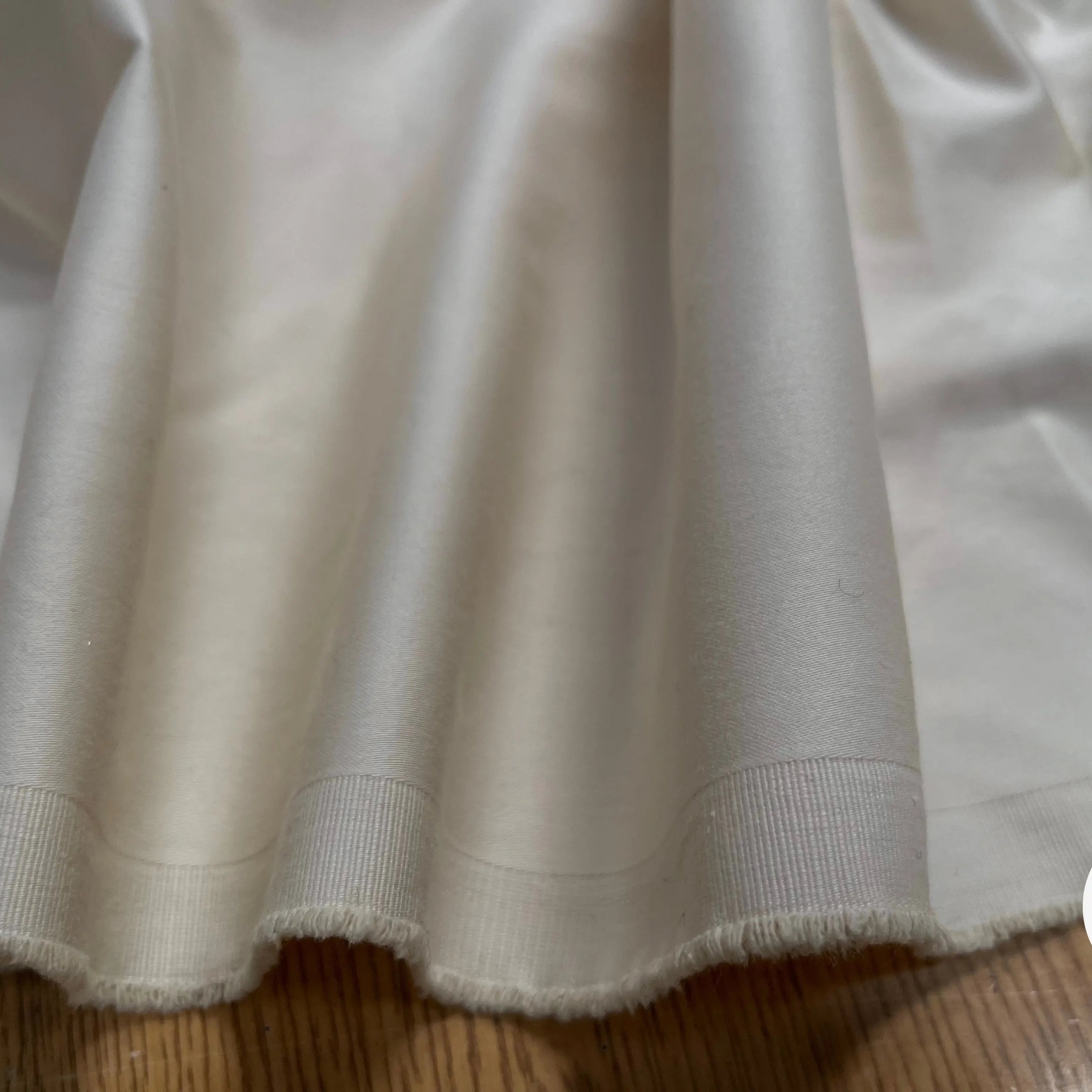 GARBADINE DE COTON ECRU STRETCH LEGREMENT SATINÉ - My Little Coupon