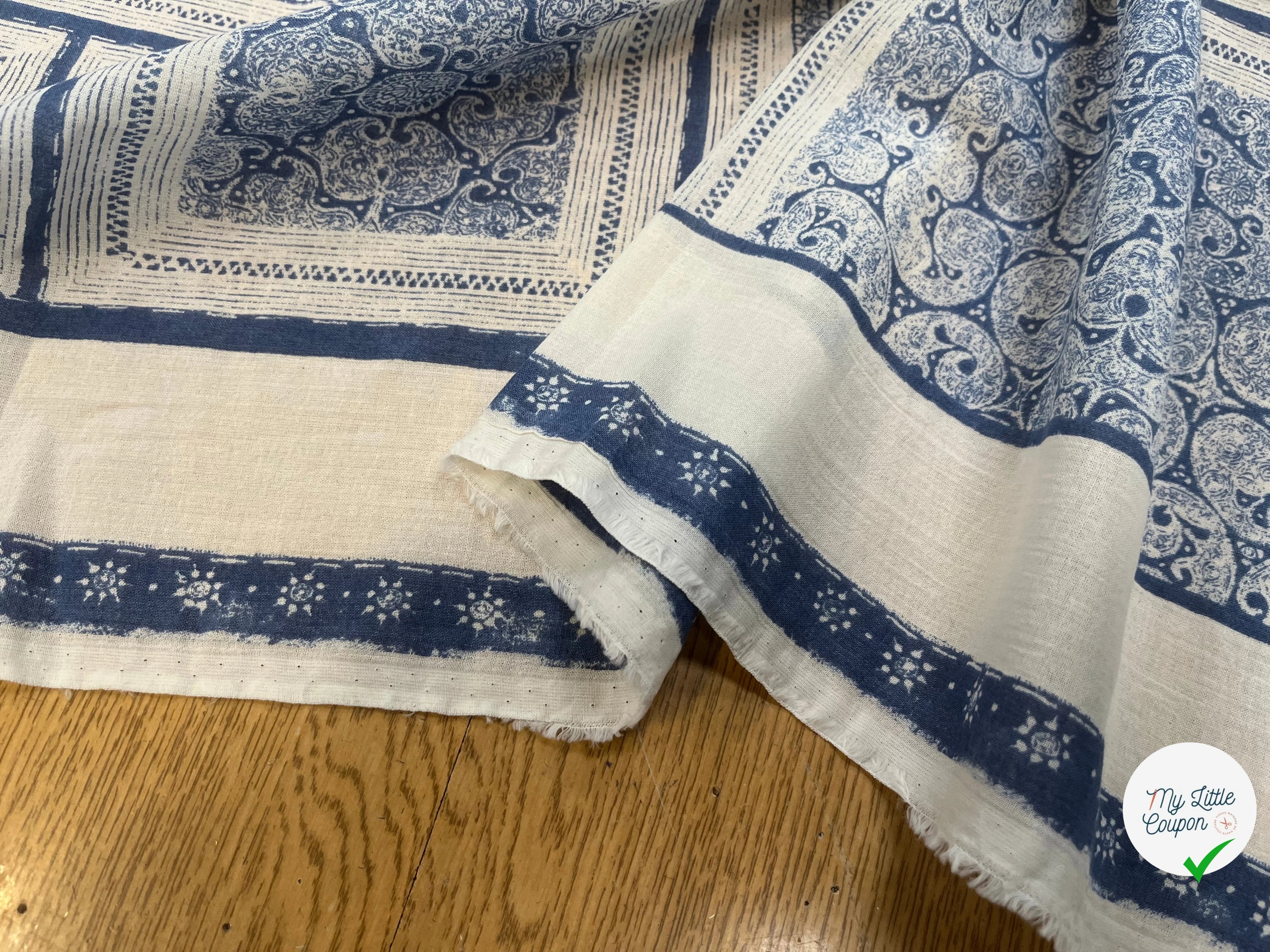 GAZE DE COTON MOTIF GÉOMETRIQUE ÉCRU BLEU CIEL - My Little Coupon