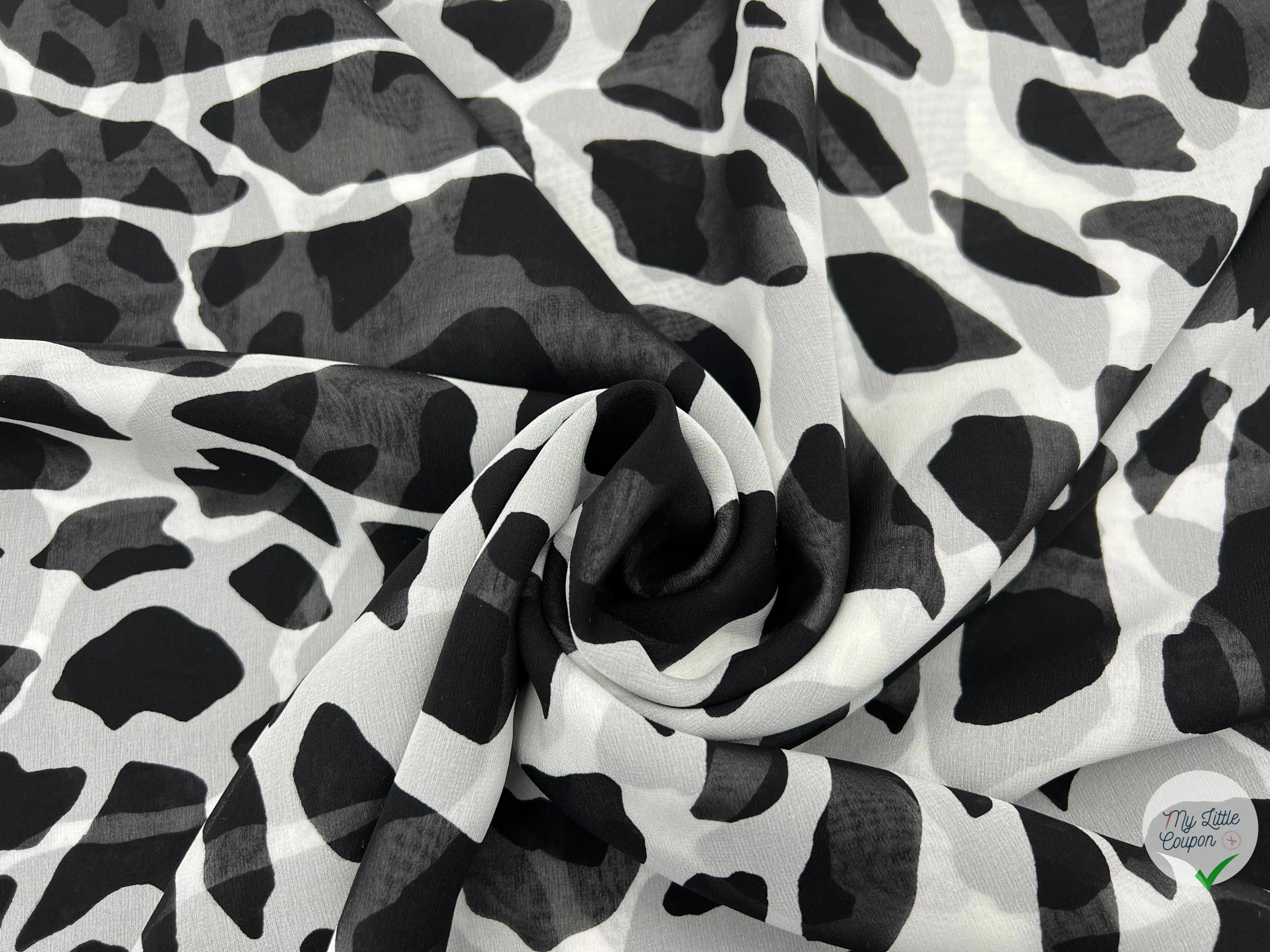 GEORGETTE SOIE IMPRIMÉ GIRAFE FOND BLANC - coupon de tissu de 3 mètres - My Little Coupon - tissu - coudre