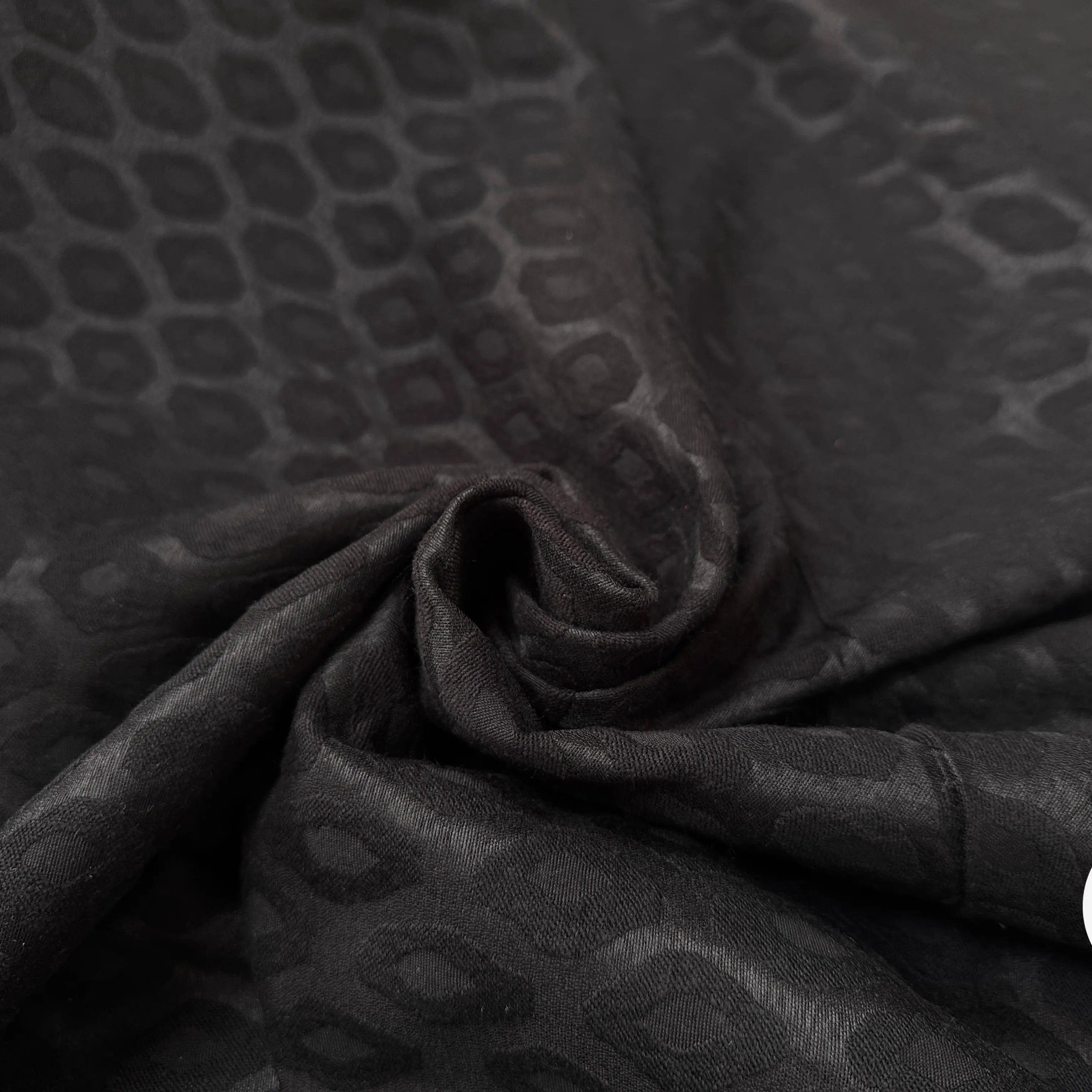 JACQUARD BLACK KISS KISS - My Little Coupon