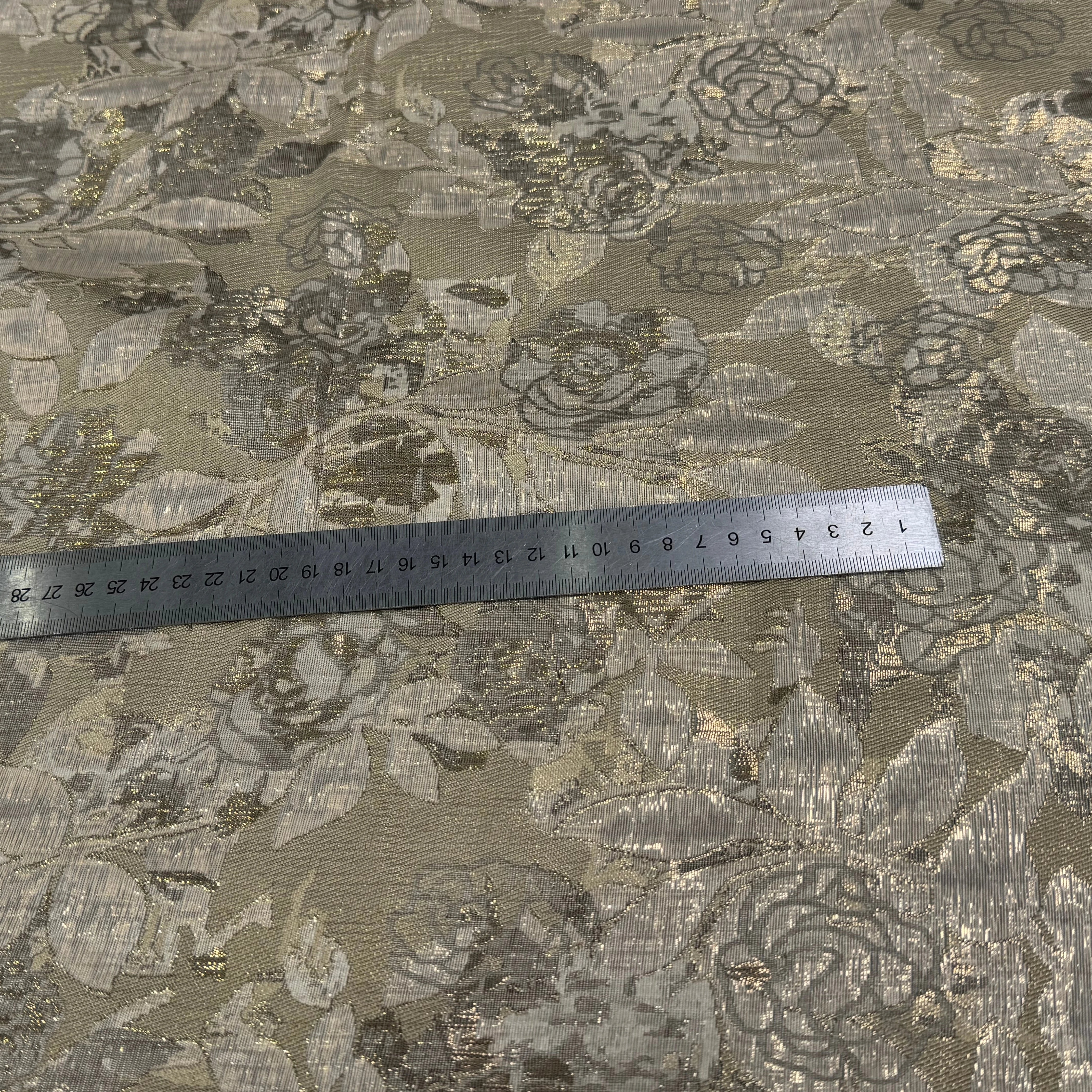 JACQUARD BROCA ARGENTÉ EMPERIAL MOTIFS FLORAUX BEIGE - My Little Coupon