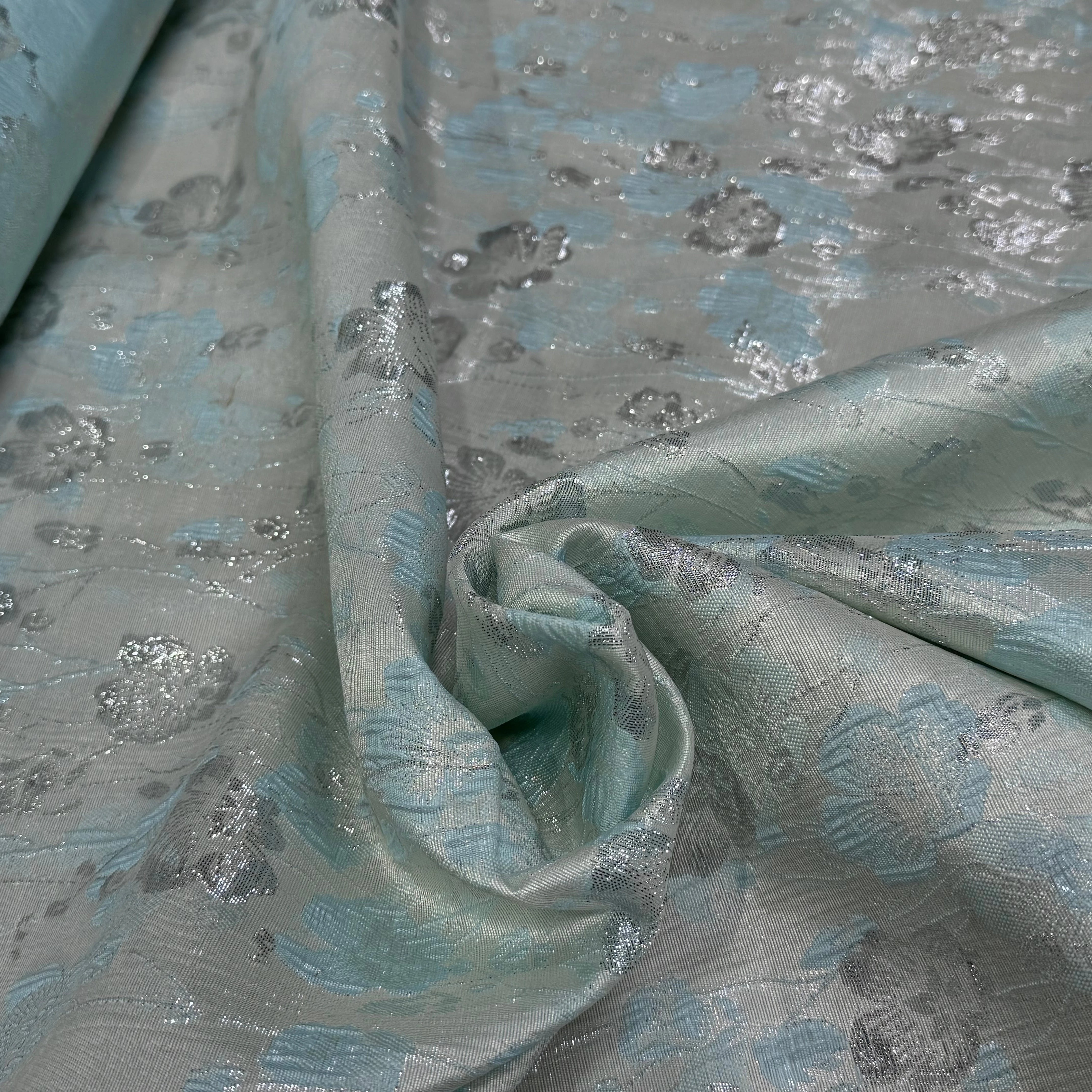 JACQUARD BROCA ARGENTÉ MOTIFS FLORAUX ACQUA - My Little Coupon