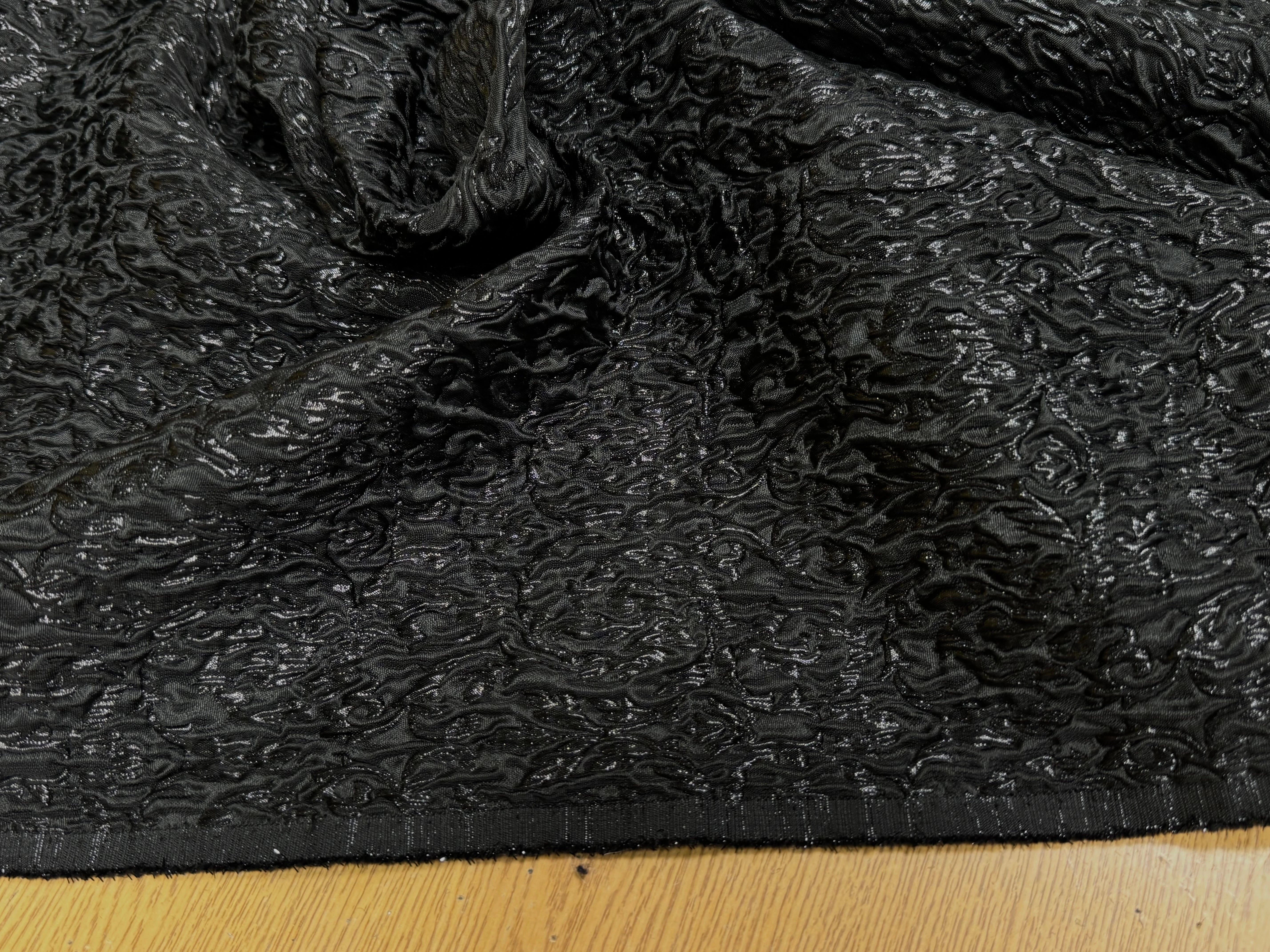 JACQUARD BROCART BLACK 44% VISCOSE - My Little Coupon