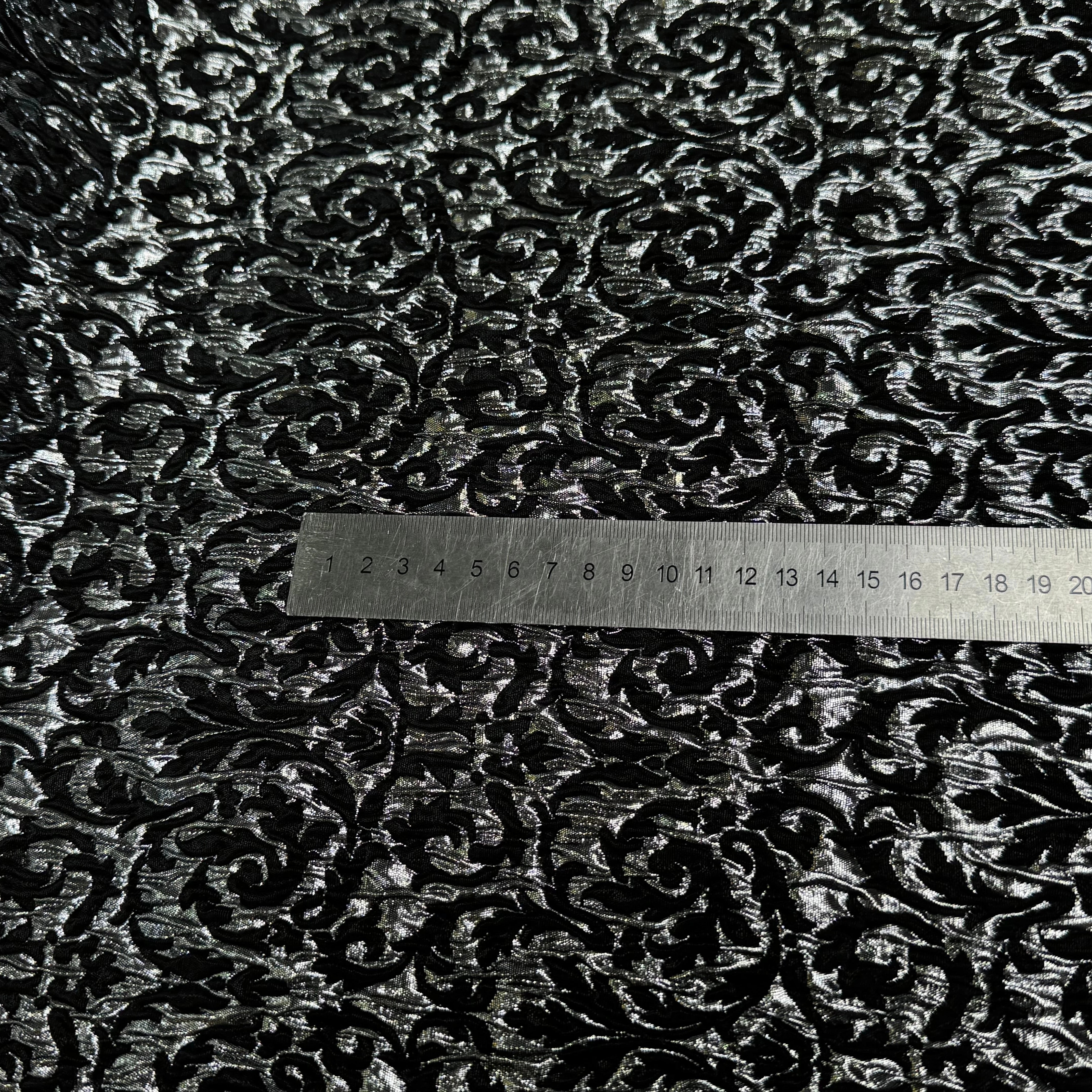 JACQUARD BROCART BLACK & SILVER 44% VISCOSE - My Little Coupon