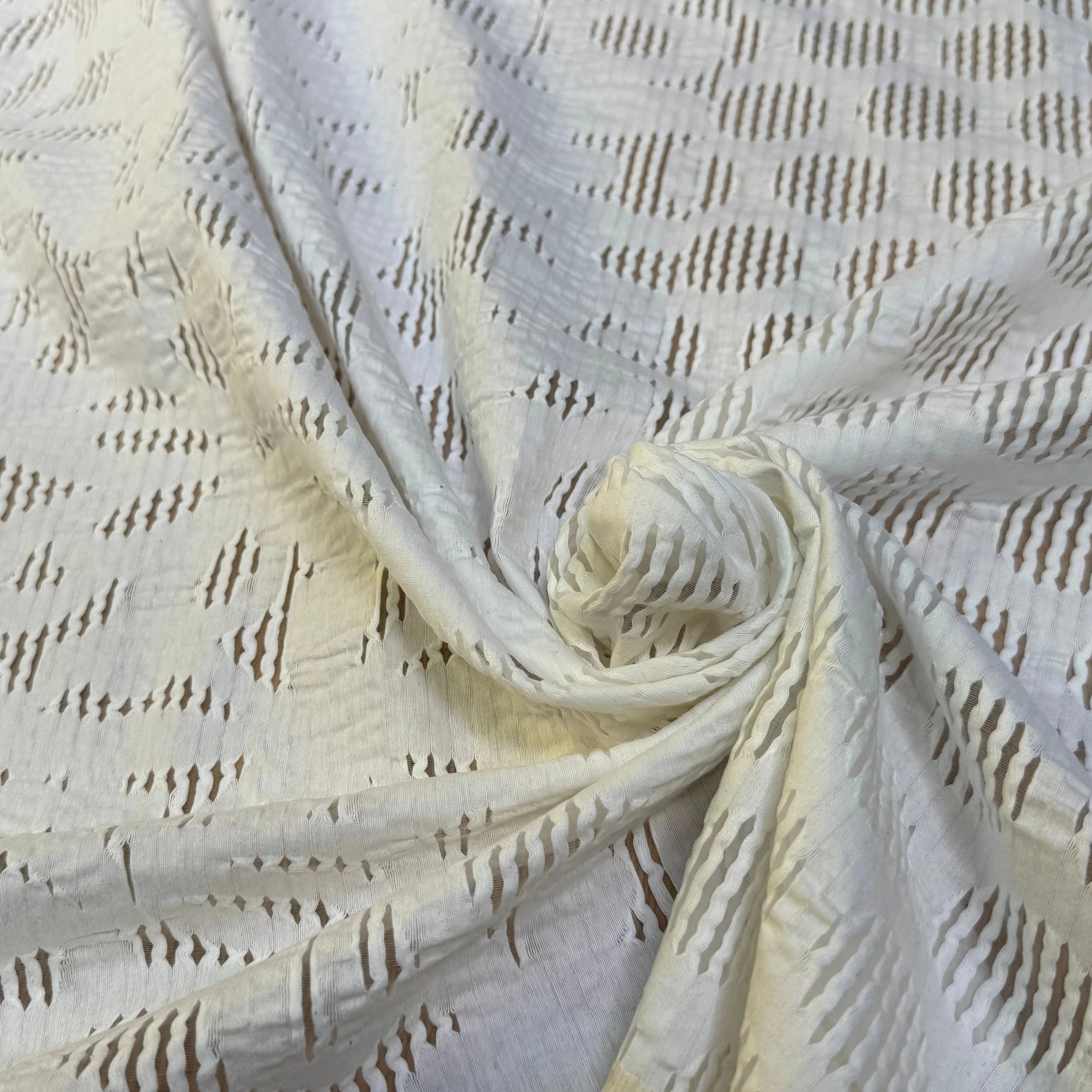 JACQUARD BRODÉ POLYCOTON BLANC - My Little Coupon