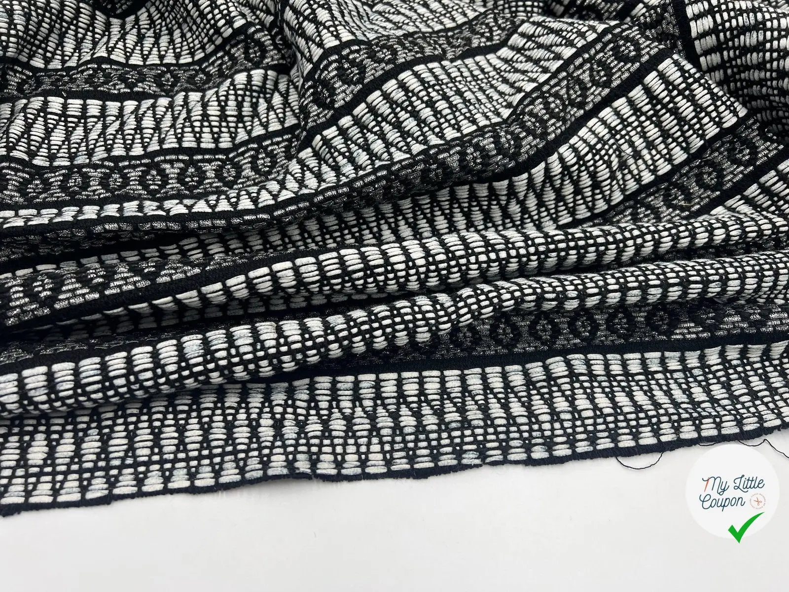 JACQUARD CHENILLE DEFILĂ LOSANGES & REGARDS - My Little Coupon - tissu - coudre
