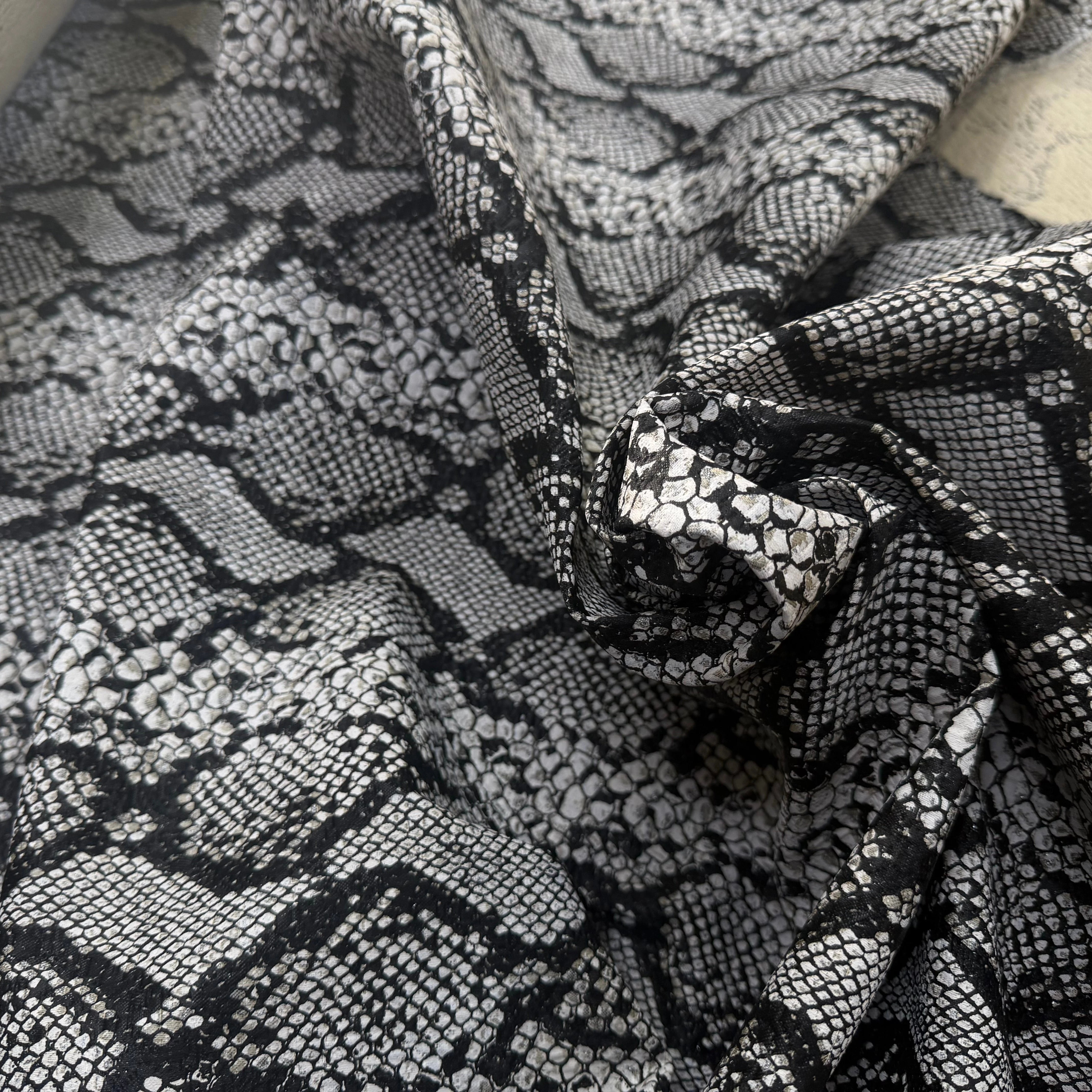 JACQUARD IMITATION PYTHON CLAIR SERPENTE - My Little Coupon