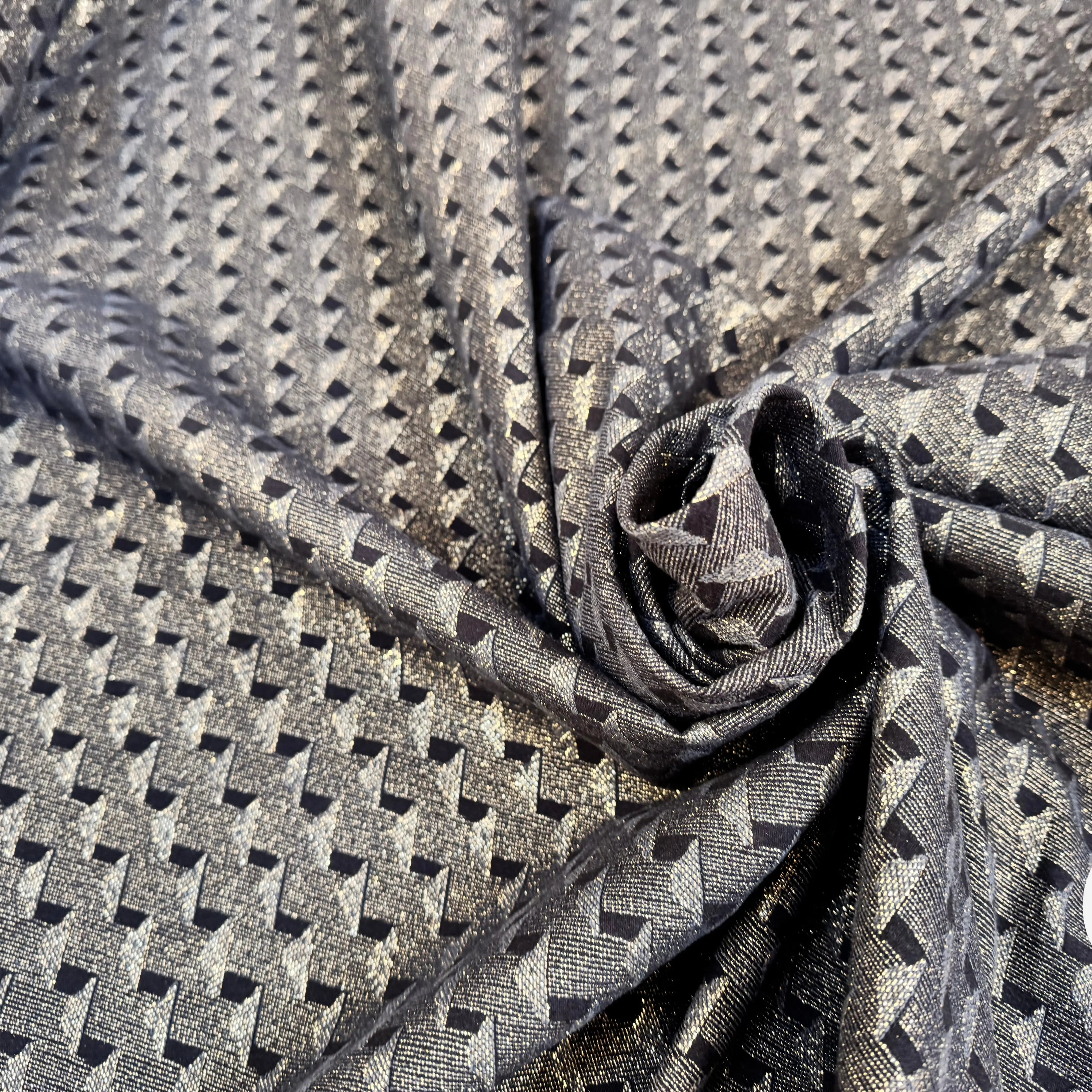 JACQUARD LAMÉ À MOTIF RÉGULIER DIAGONAL - My Little Coupon