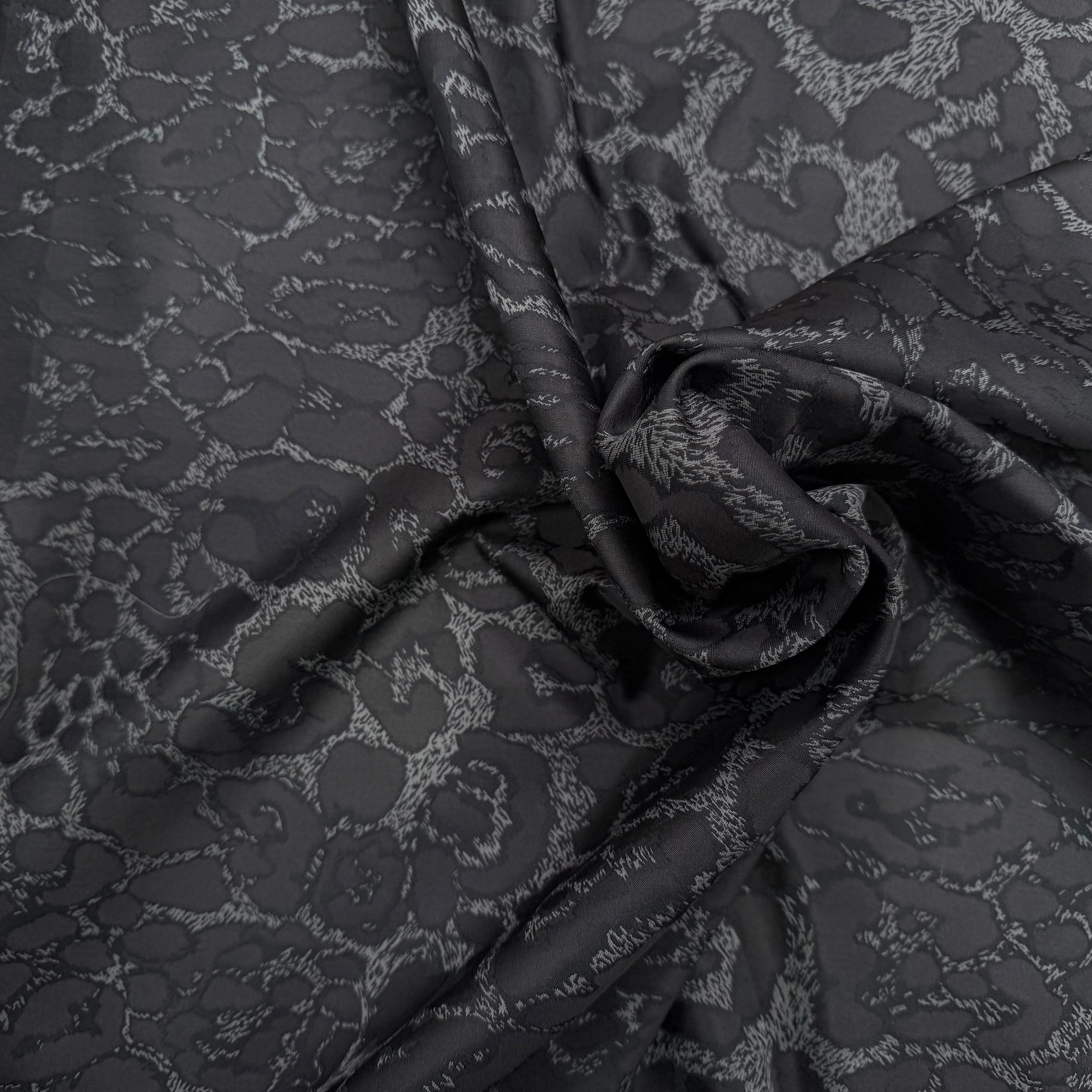 JACQUARD LEOPARD 28% SOIE INDIA - My Little Coupon