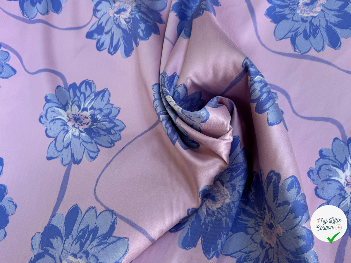 JACQUARD LISSE MOTIFS FLORAUX BLEUS FOND VIEUX ROSE - My Little Coupon