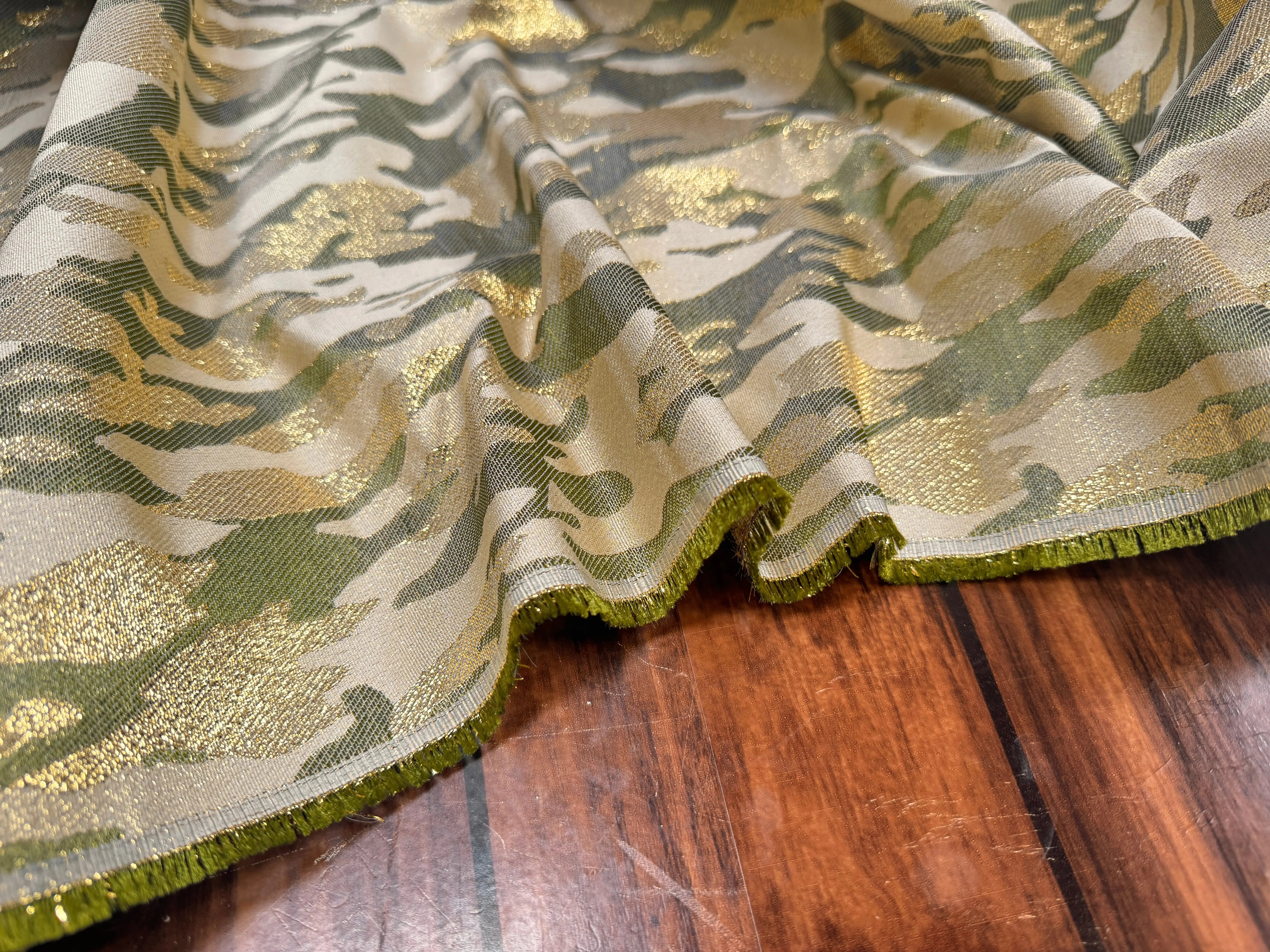 JACQUARD LUREX MOTIF CAMOUFLAGE - My Little Coupon