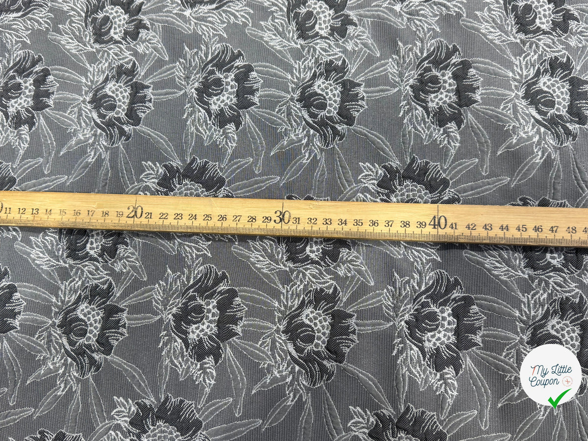 JACQUARD MOTIFS FLORAUX FOND GRIS - My Little Coupon
