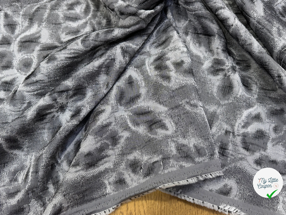 JACQUARD MOTIFS FLORAUX GRIS ET NOIR - My Little Coupon