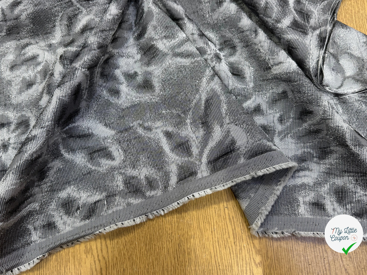 JACQUARD MOTIFS FLORAUX GRIS ET NOIR - My Little Coupon