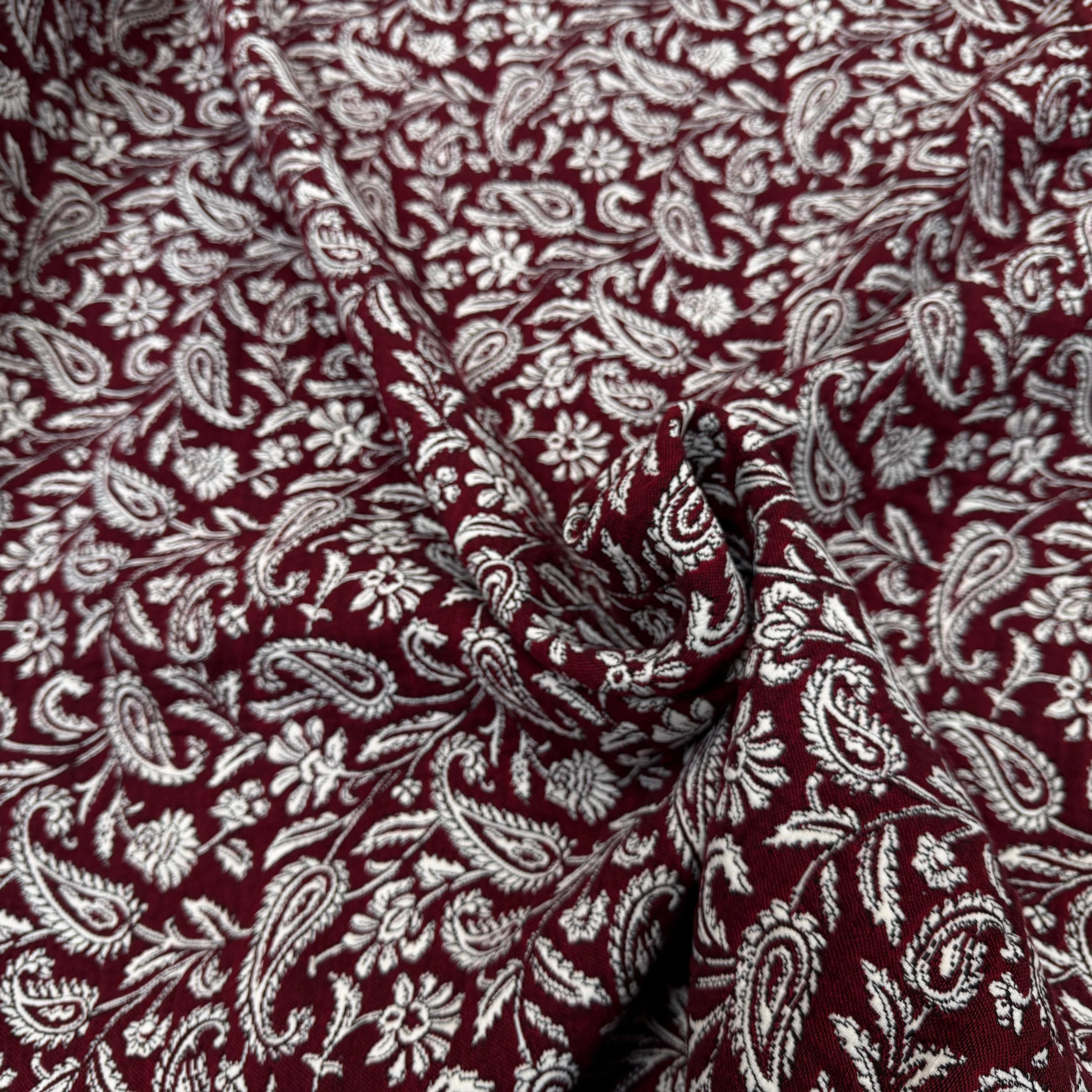 JACQUARD MUMBAI ALLOVER BORDEAUX 140 CM - My Little Coupon