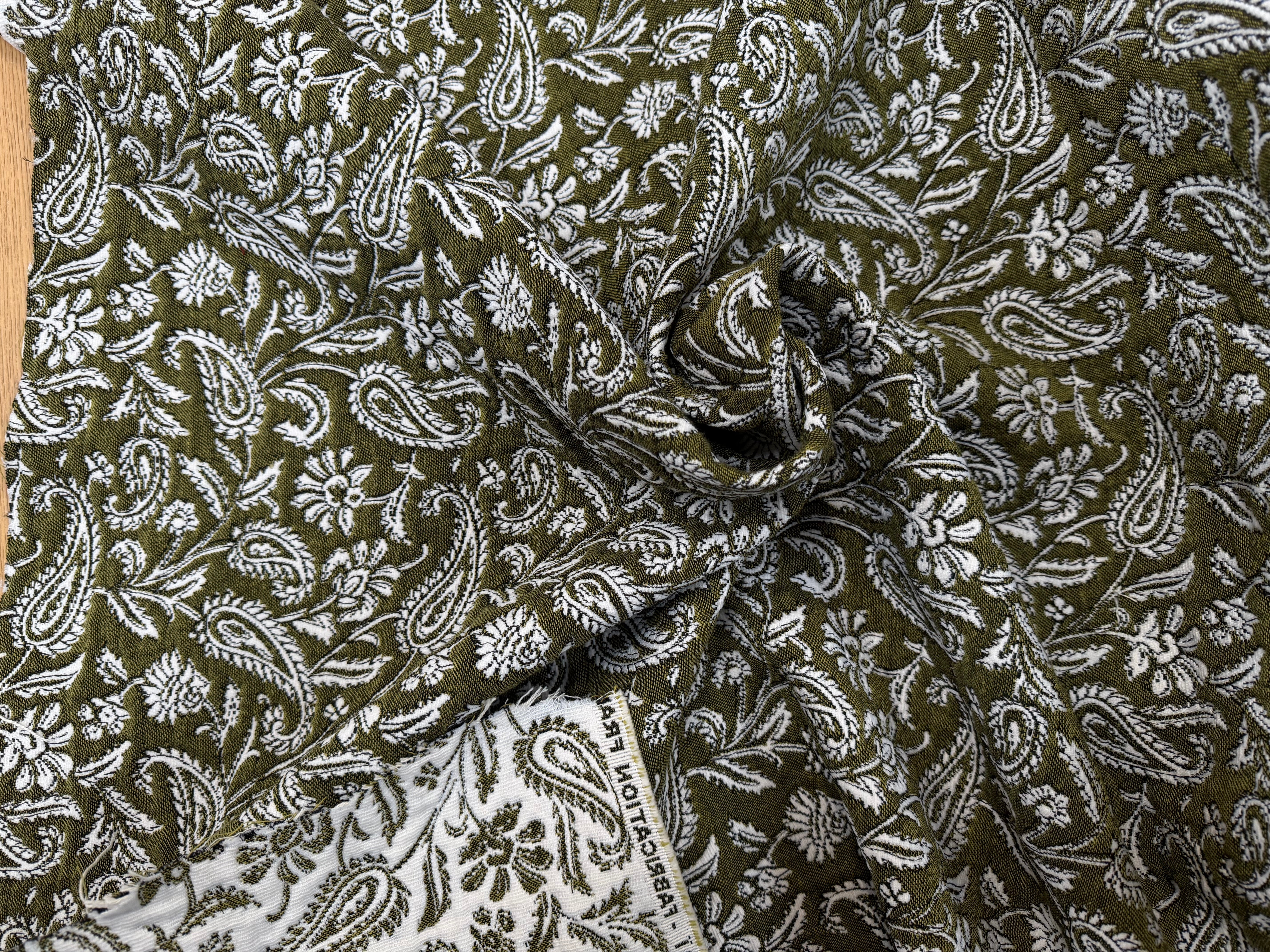 JACQUARD MUMBAI ALLOVER KAKI 140 CM - My Little Coupon