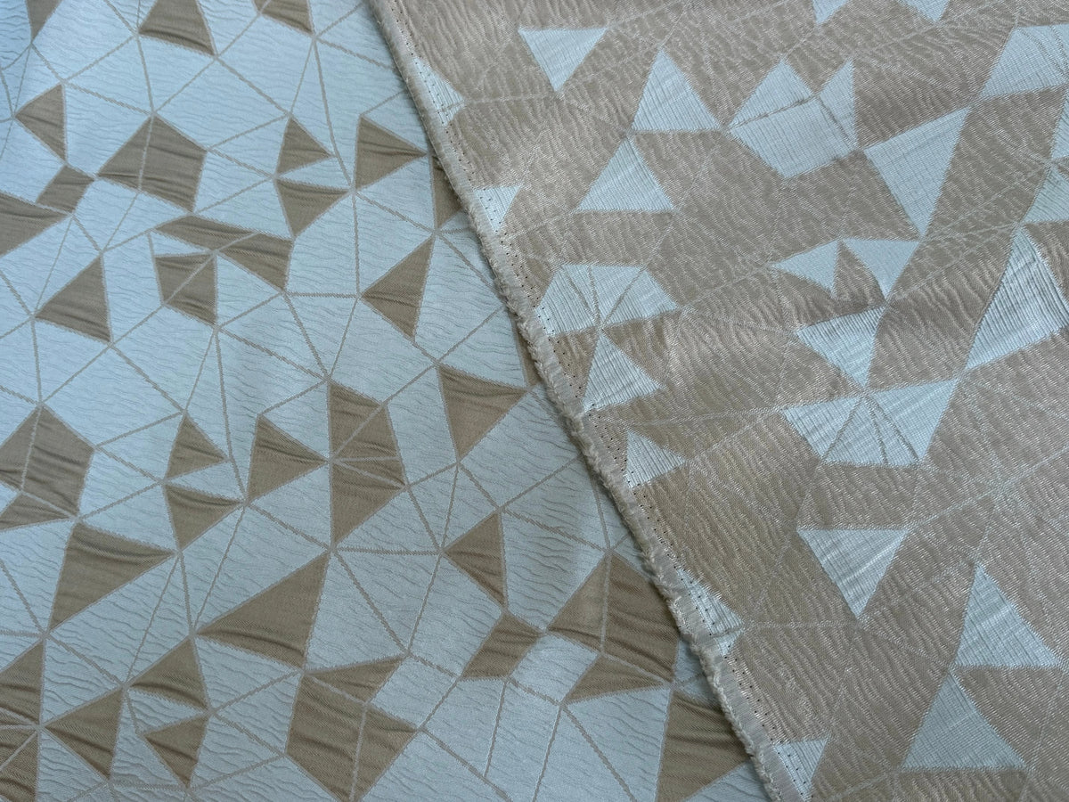 JACQUARD POLYVISCOSE CLOQUÉ MOTIFS GÉOMÉTRIQUES BLANC CASSÉ ET BLEU CIEL VERT D'EAU - My Little Coupon