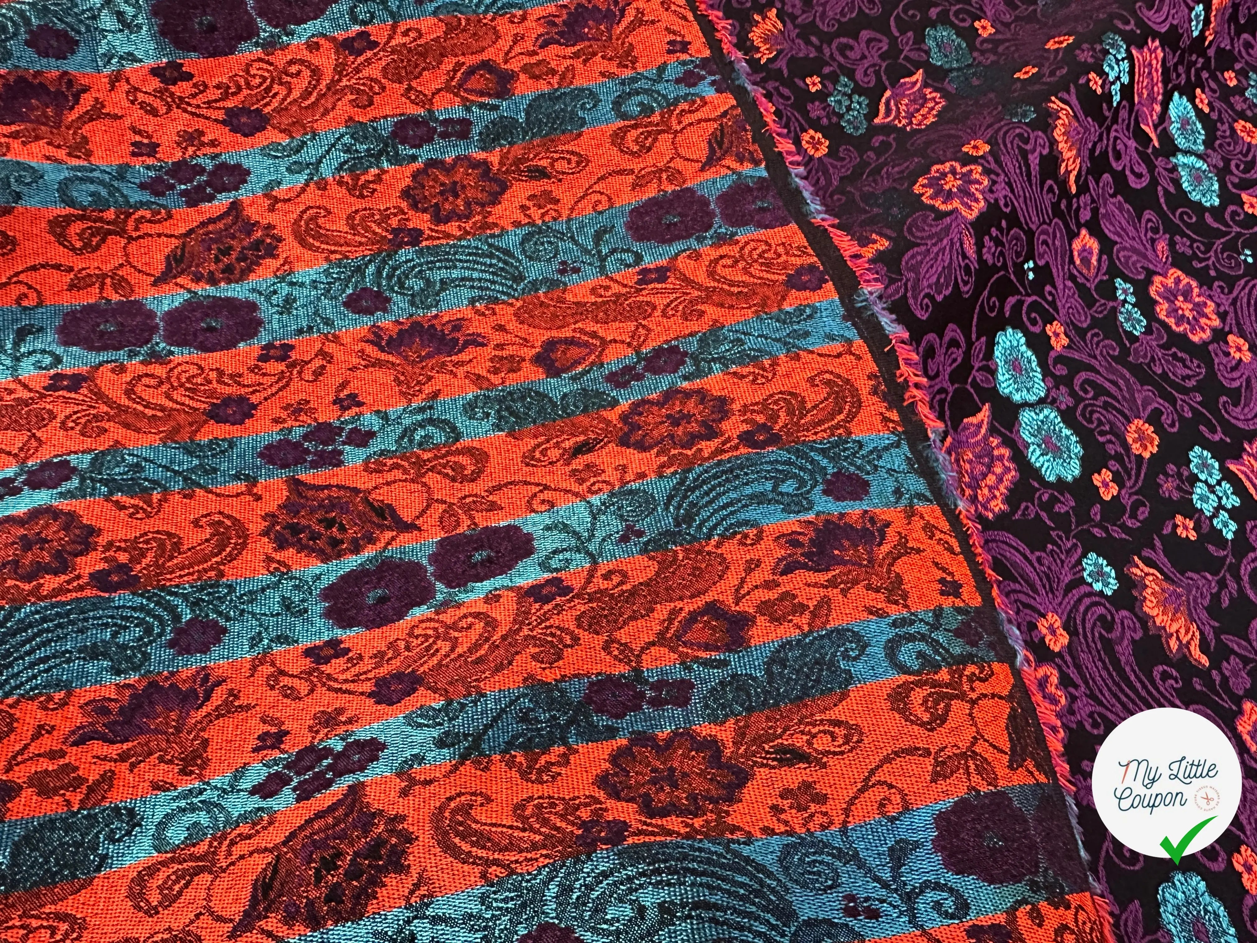JACQUARD REVERSIBLE RAYURES ORANGE ET BLEU ET FLEURS - My Little Coupon