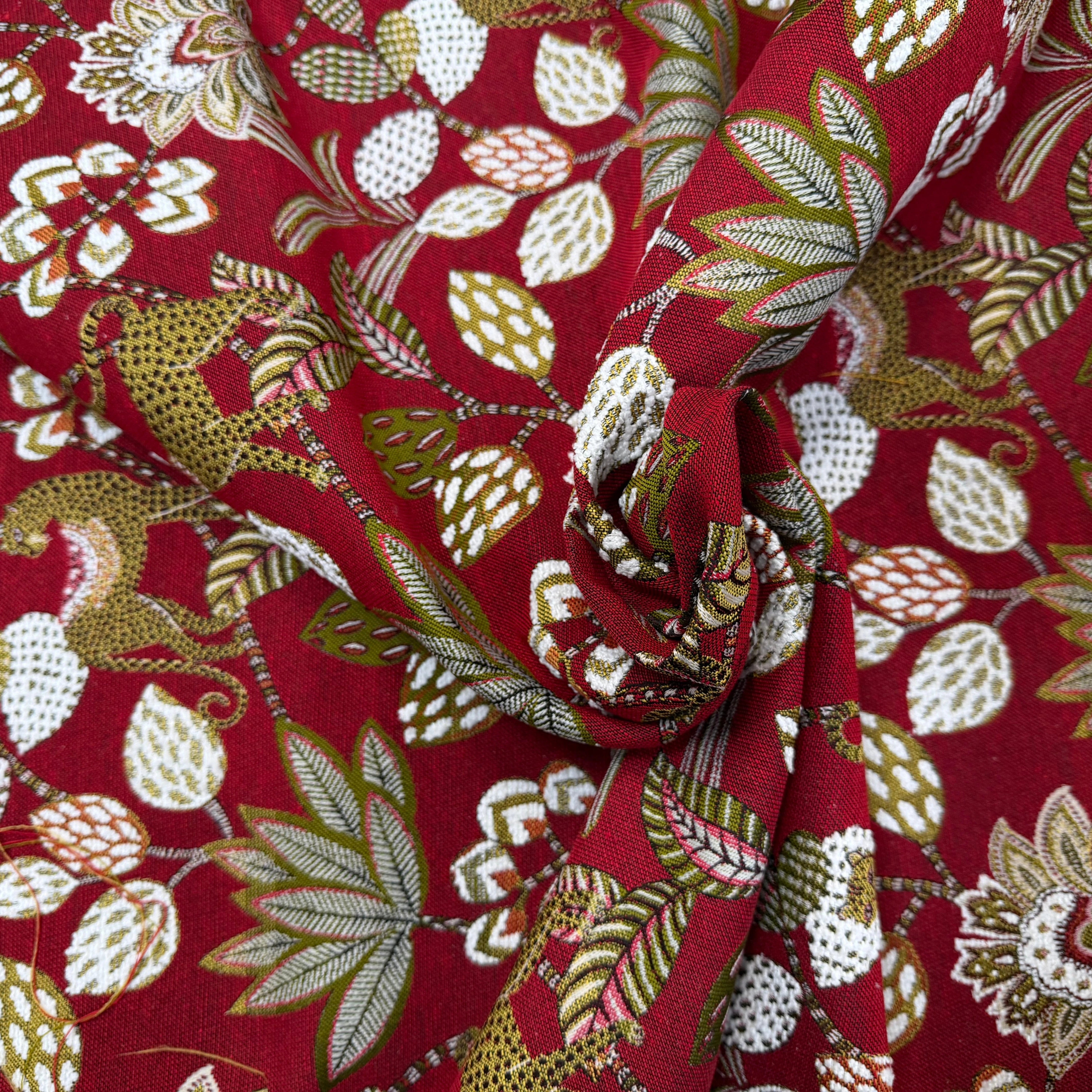 JACQUARD SOLIMAN ALLOVER ROUGE 140 CM - My Little Coupon