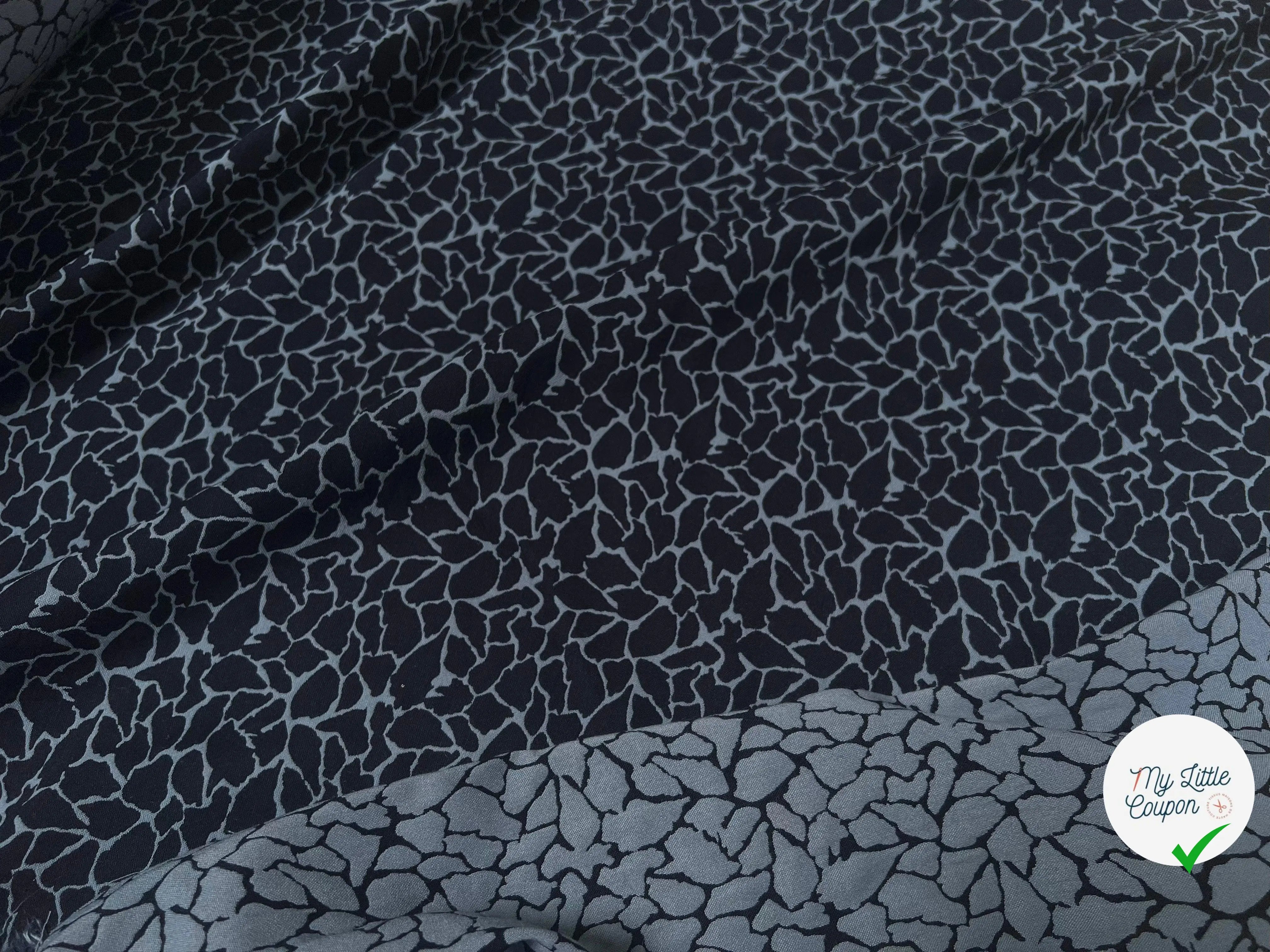 JACQUARD STRETCH PETITS ILOTS NAVY ET INDIGO - My Little Coupon - tissu - coudre