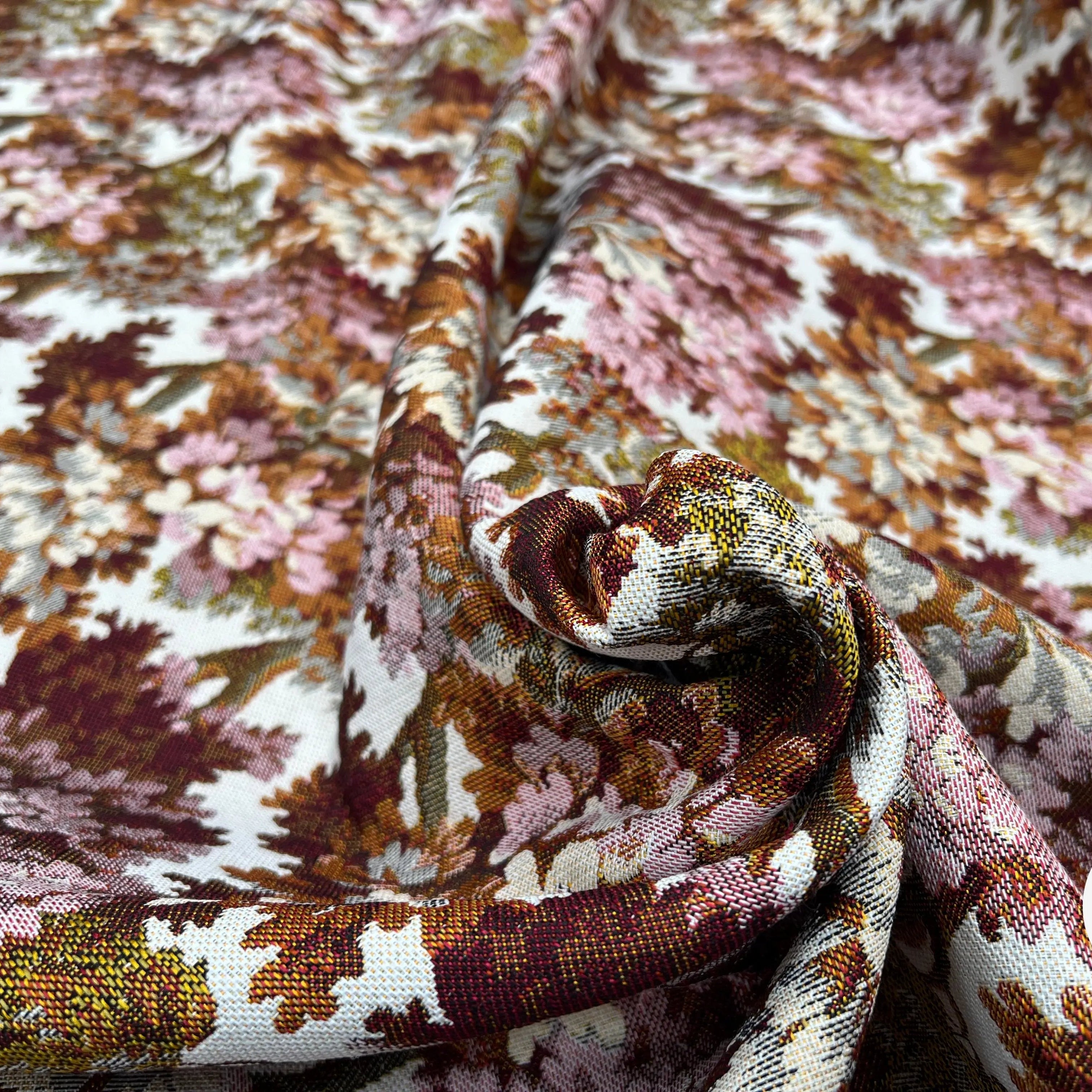 JACQUARD TISSÉ TEINT AUBUSSON ALLOVER ROUX - My Little Coupon