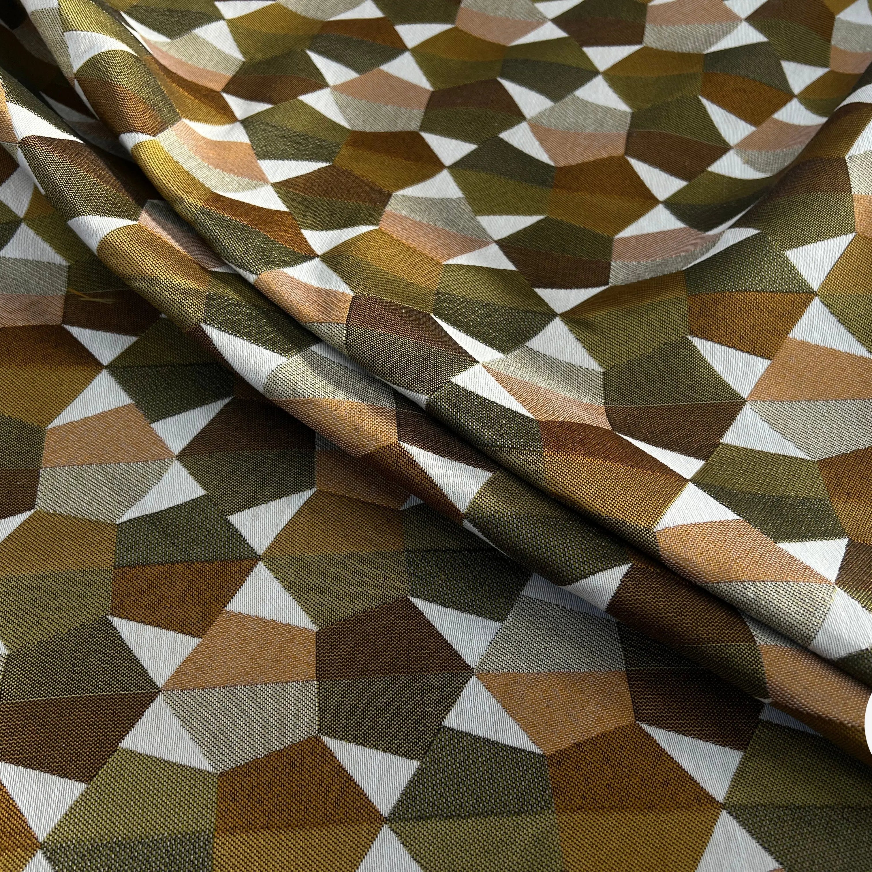 JACQUARD TISSÉ TEINT MUSTANG ALLOVER GOLD - My Little Coupon