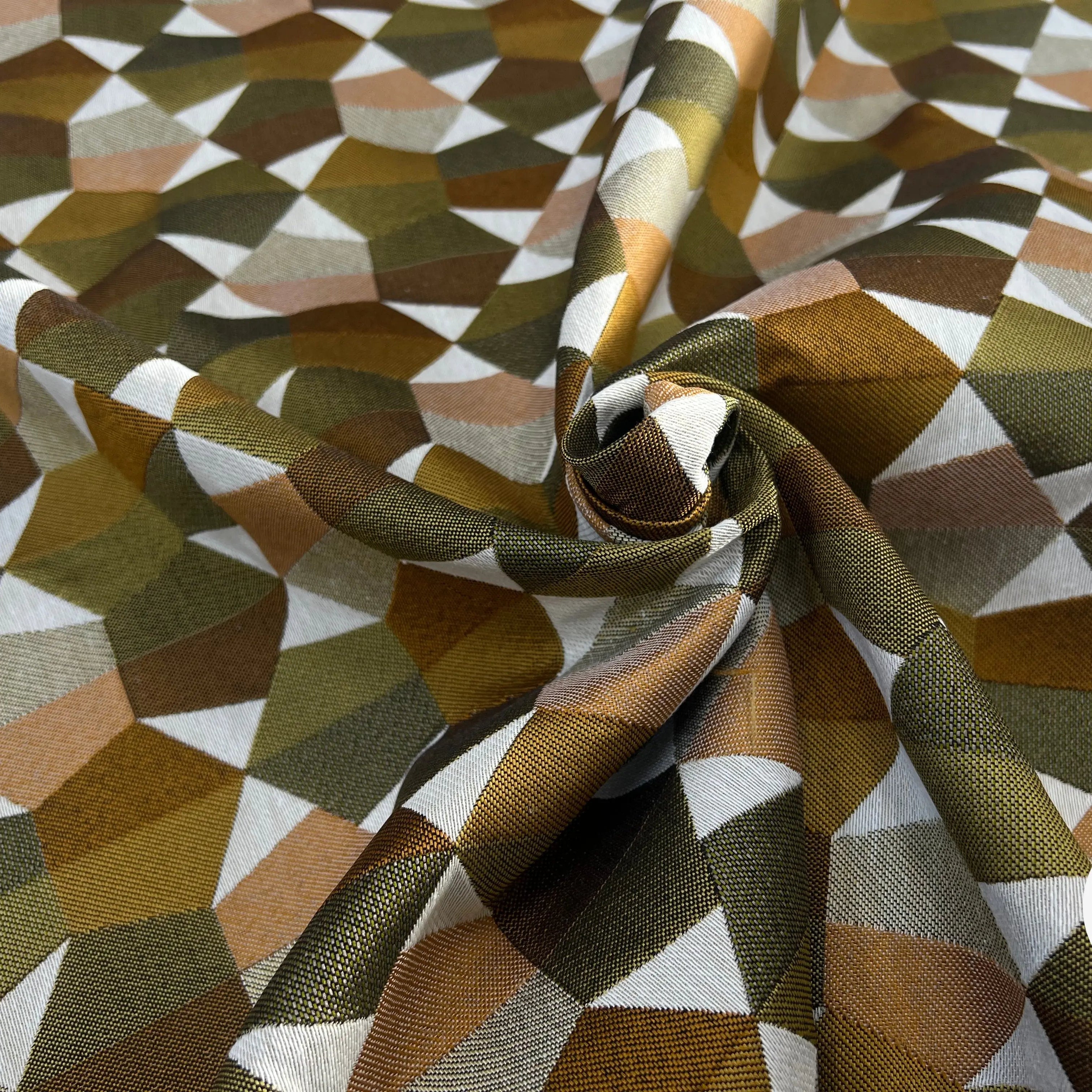 JACQUARD TISSÉ TEINT MUSTANG ALLOVER GOLD - My Little Coupon