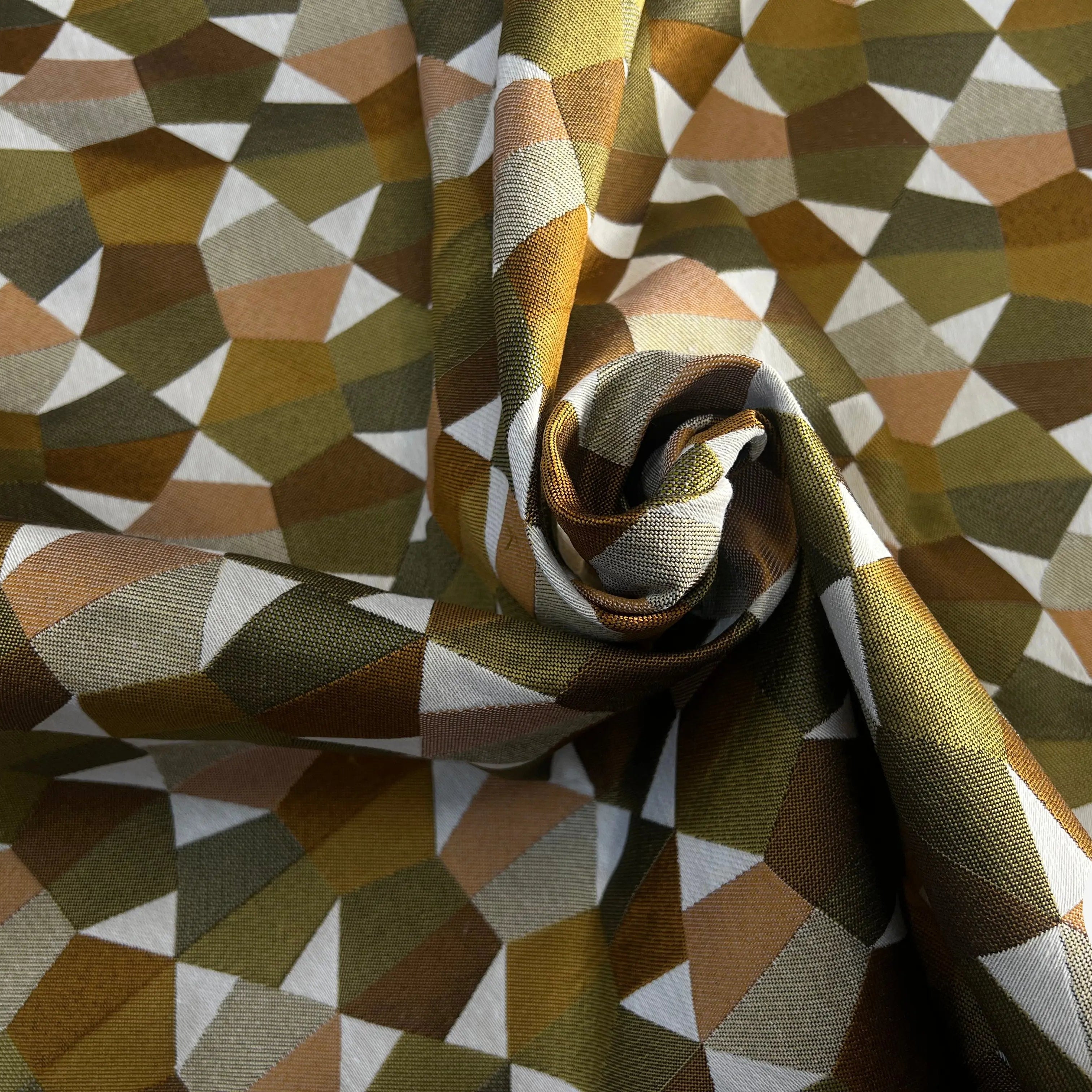 JACQUARD TISSÉ TEINT MUSTANG ALLOVER GOLD - My Little Coupon