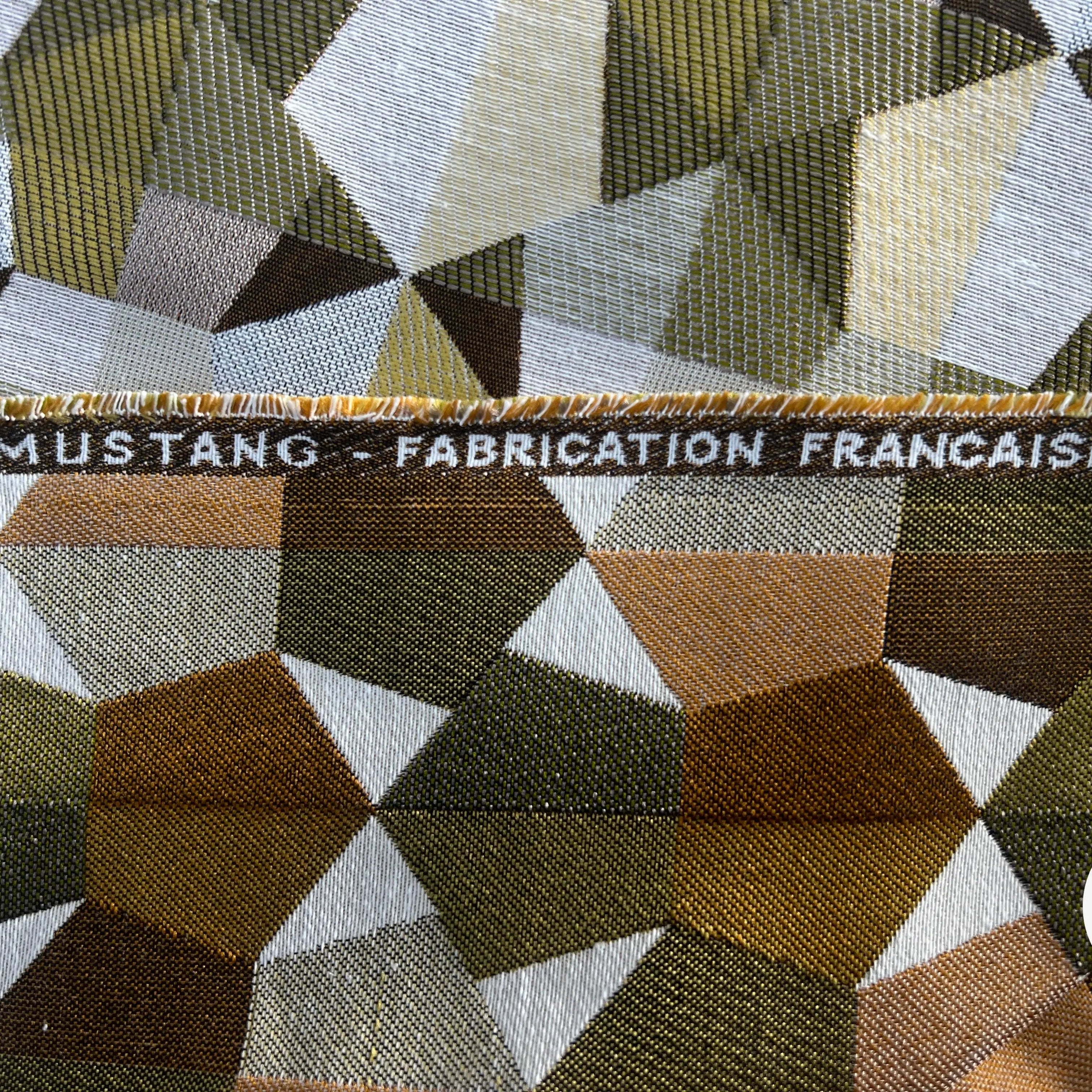 JACQUARD TISSÉ TEINT MUSTANG ALLOVER GOLD - My Little Coupon