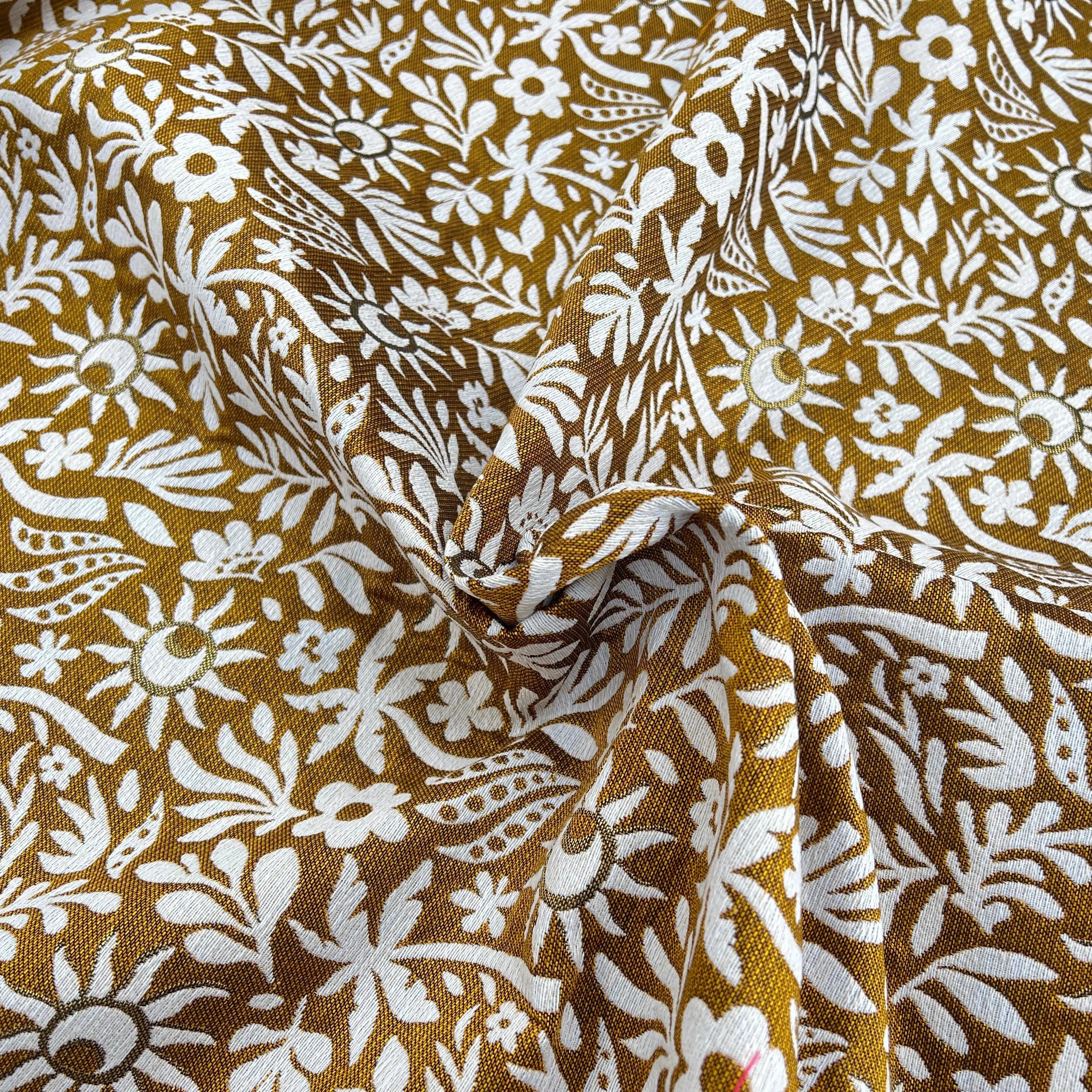 JACQUARD TISSÉ TEINT SUNLIGHT ALLOVER JAUNE - My Little Coupon
