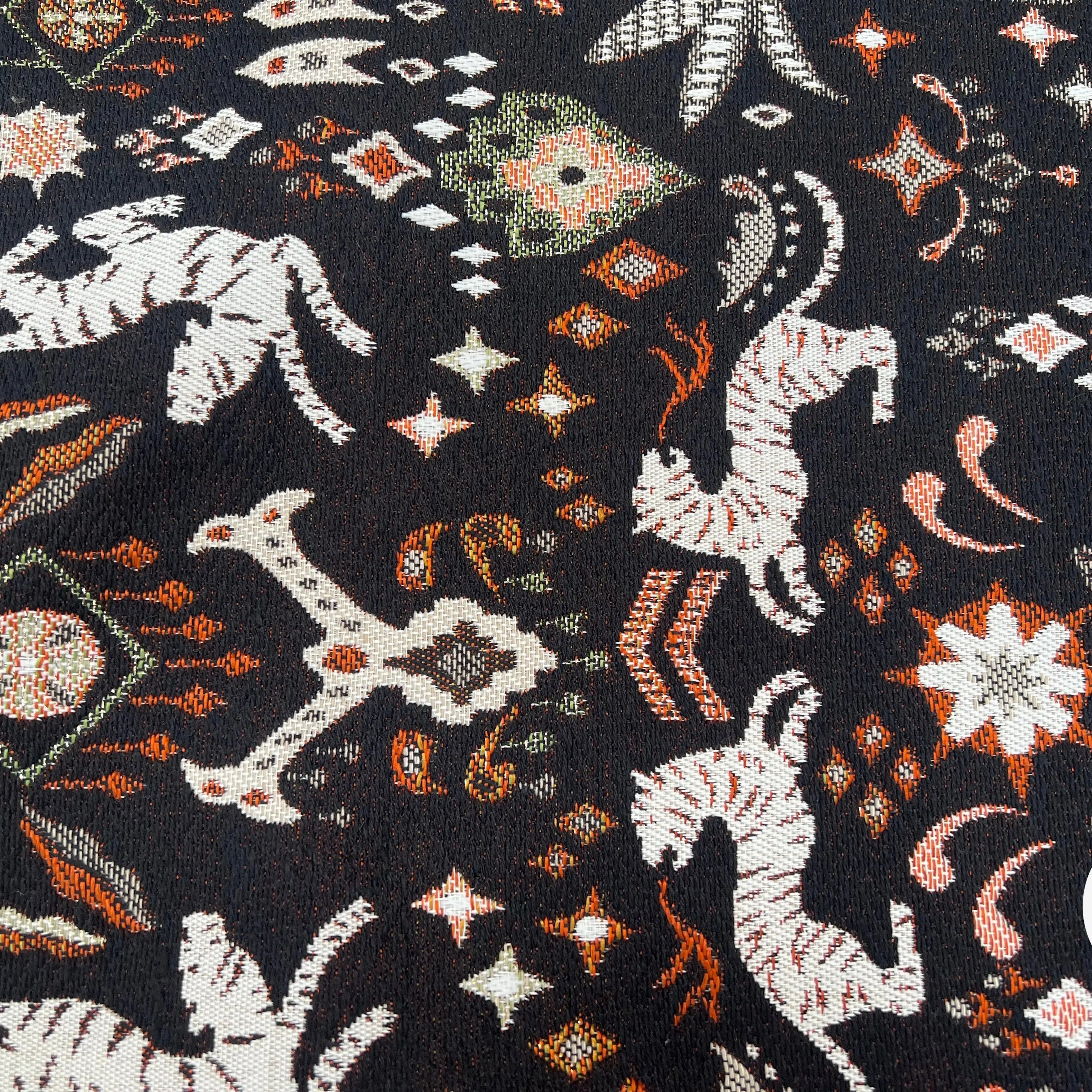 JACQUARD TISSÉ TEINT TIBET ALLOVER NOIR ORANGE - My Little Coupon