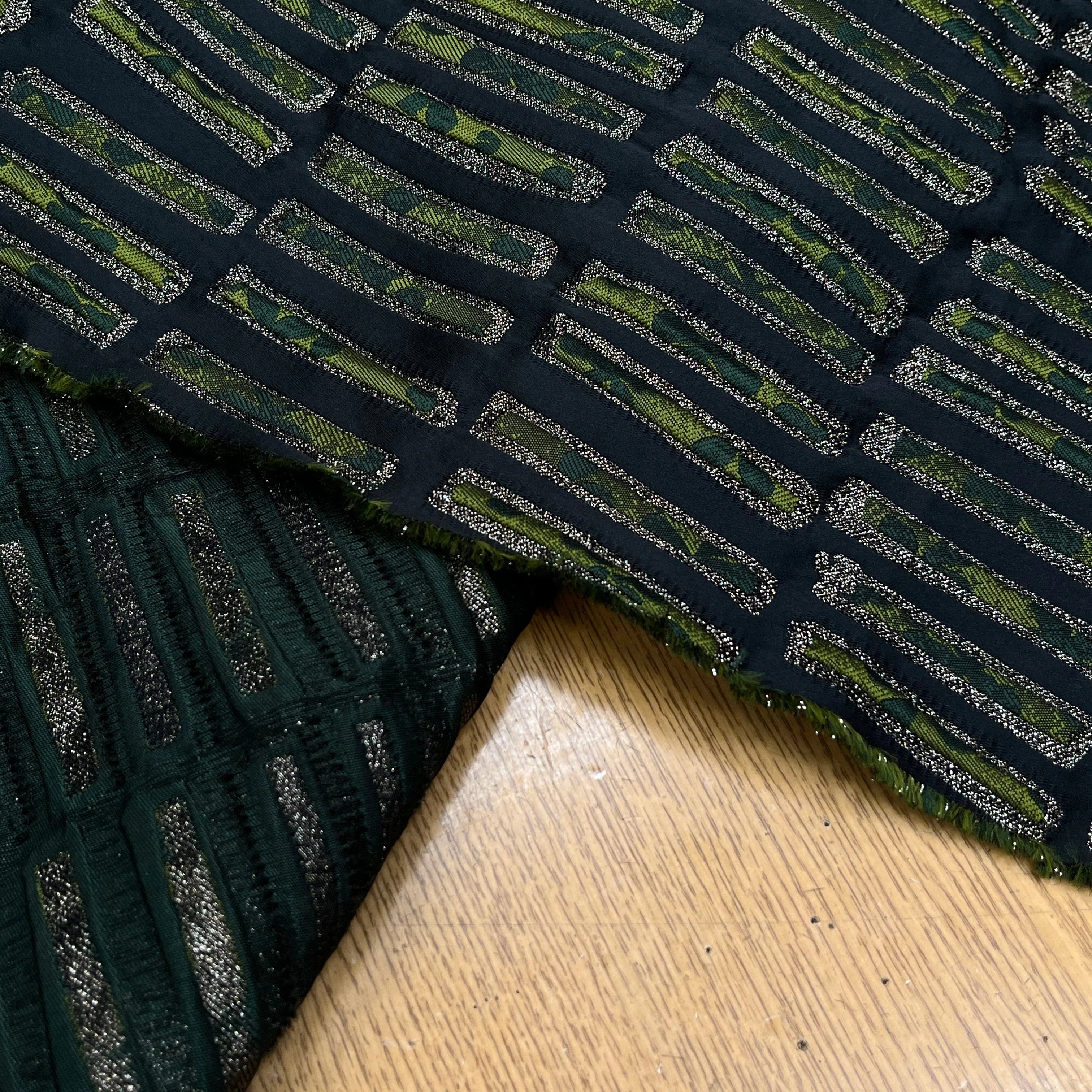 JAQUARD ULTRA CHIC GEOMETRIE VERT - My Little Coupon