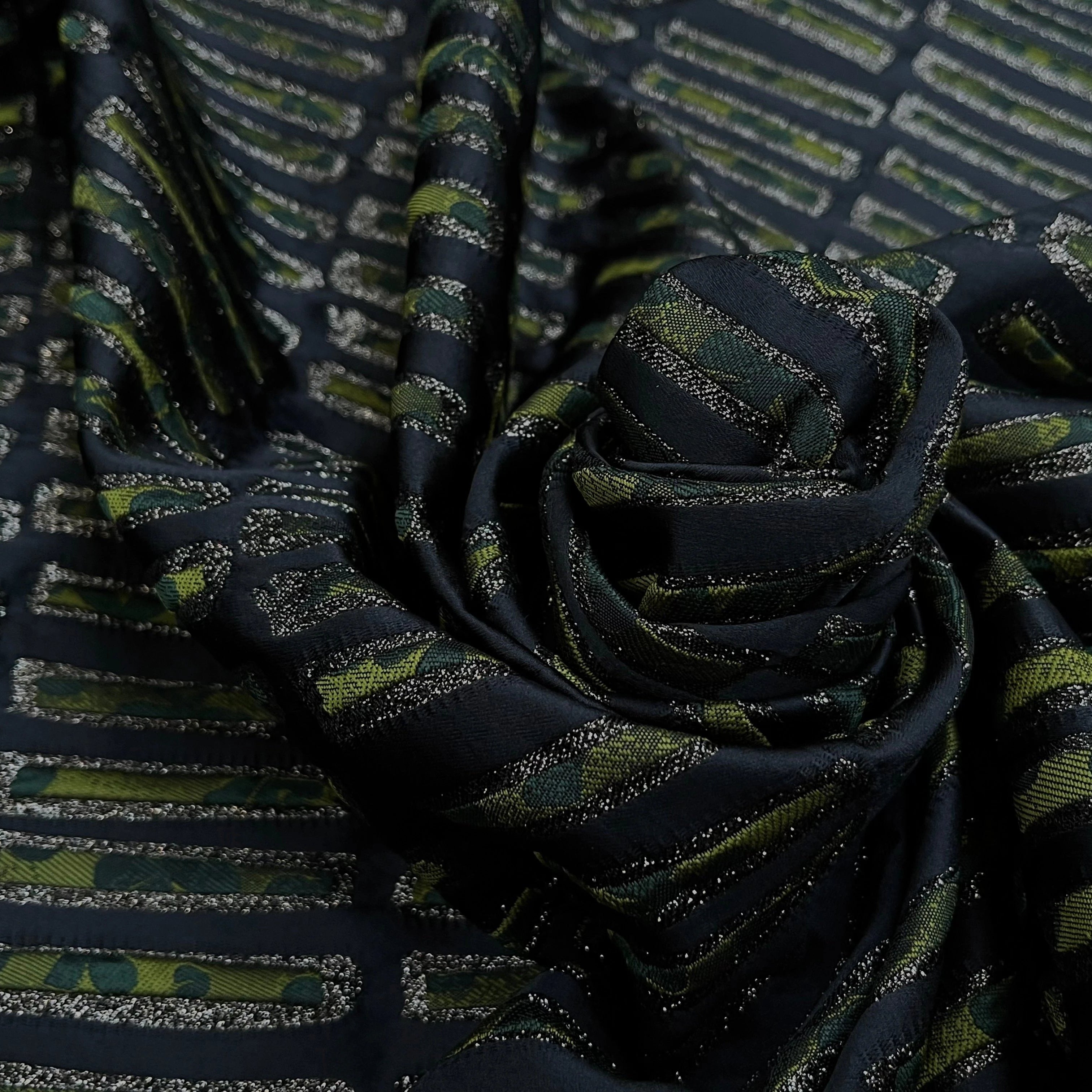 JAQUARD ULTRA CHIC GEOMETRIE VERT - My Little Coupon