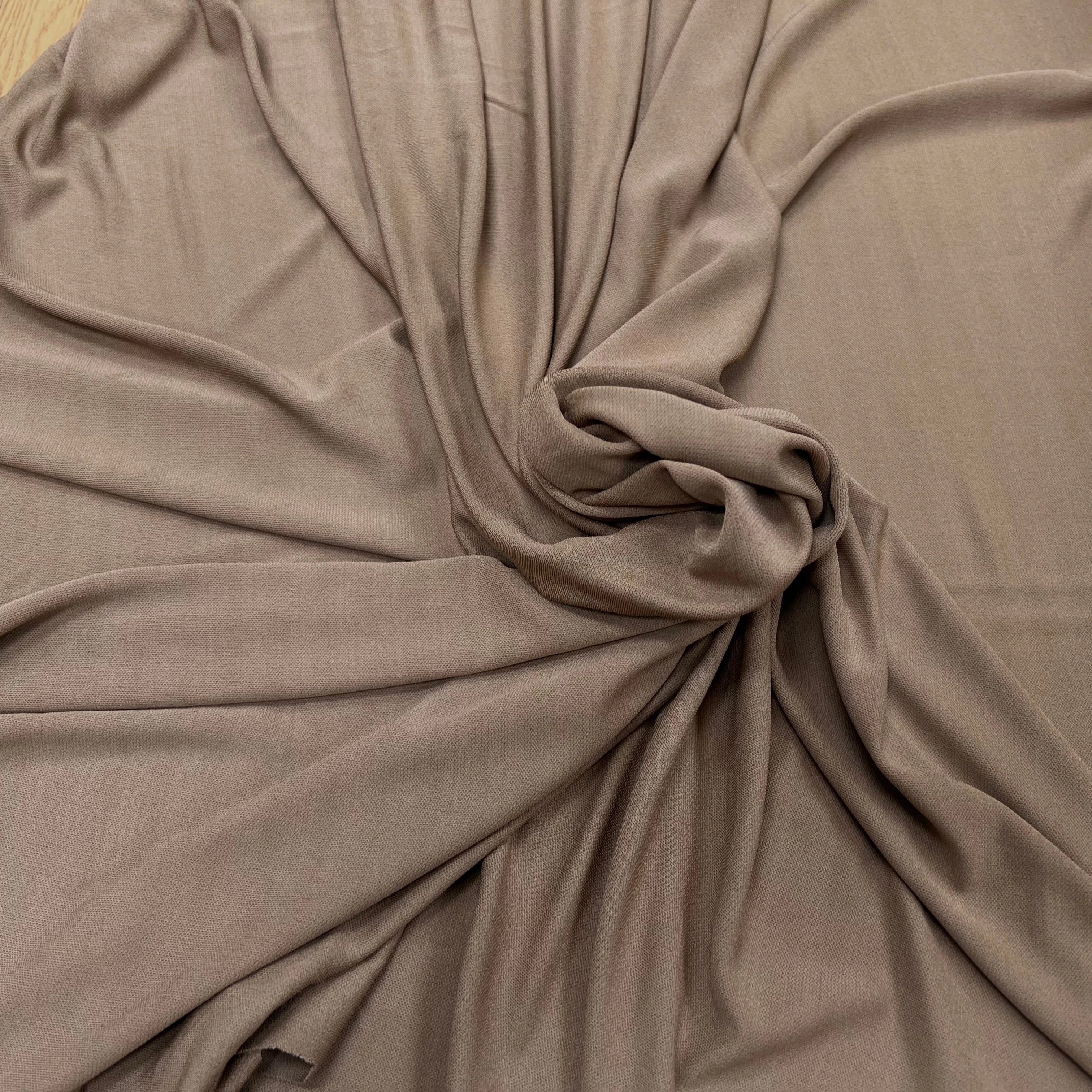 JERSEY ASPECT CRÊPE VISCOSE FROIDE 8% EA CAMEL - My Little Coupon