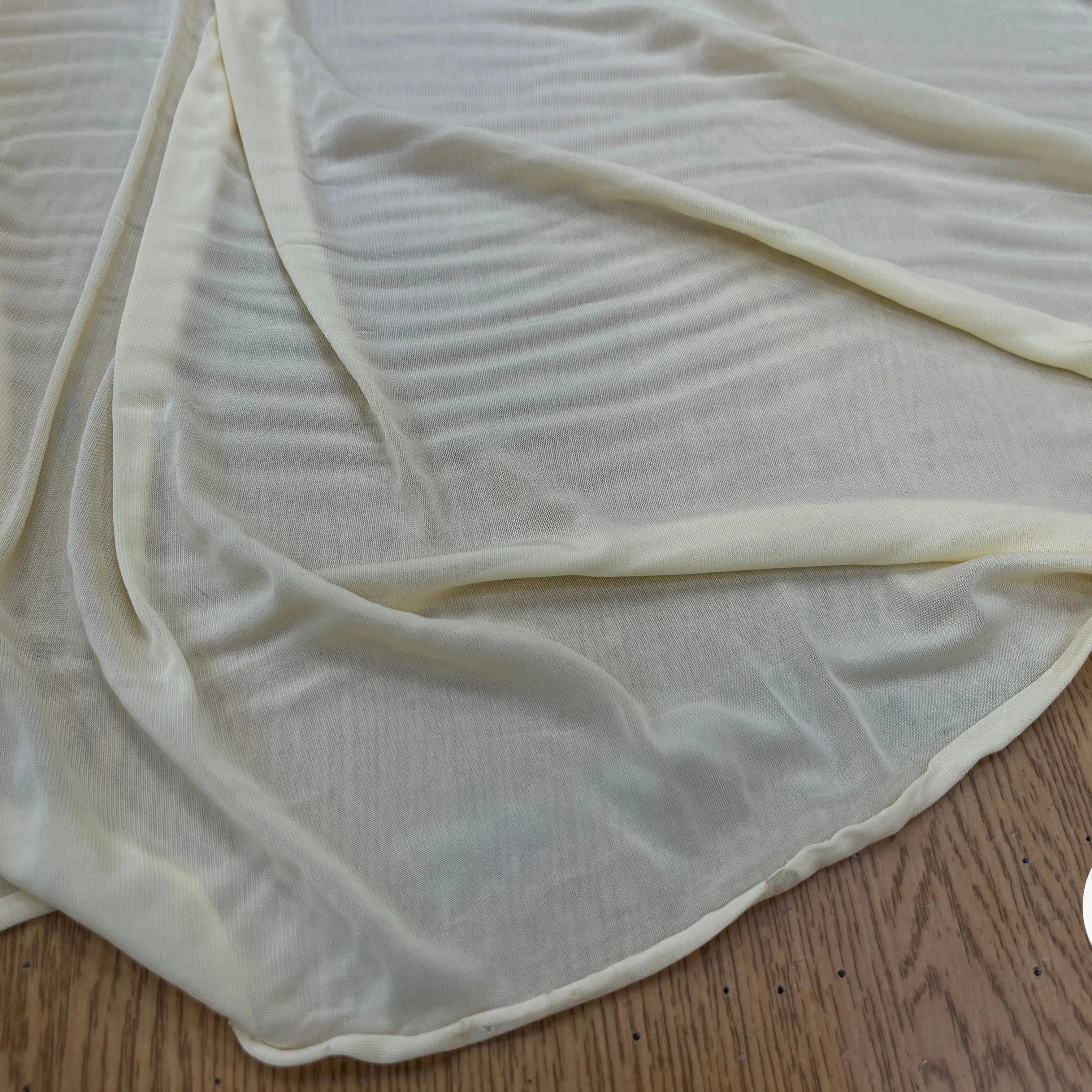 JERSEY ASPECT CRÊPE VISCOSE FROIDE 8% EA JAUNE LIMANCELLO - My Little Coupon