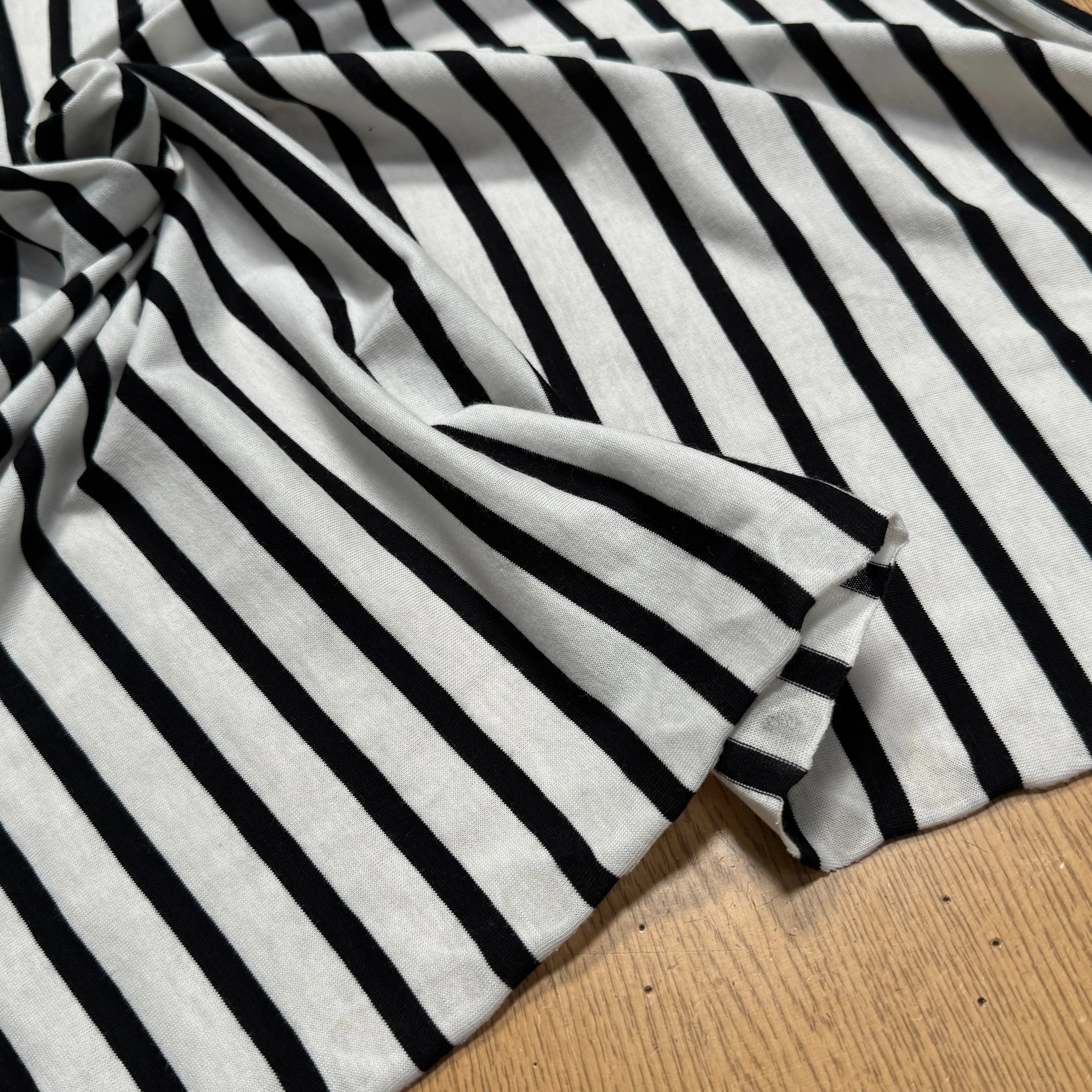 JERSEY DE COTON MARINIÈRE RAYURES SWAN/NOIR 145 - My Little Coupon