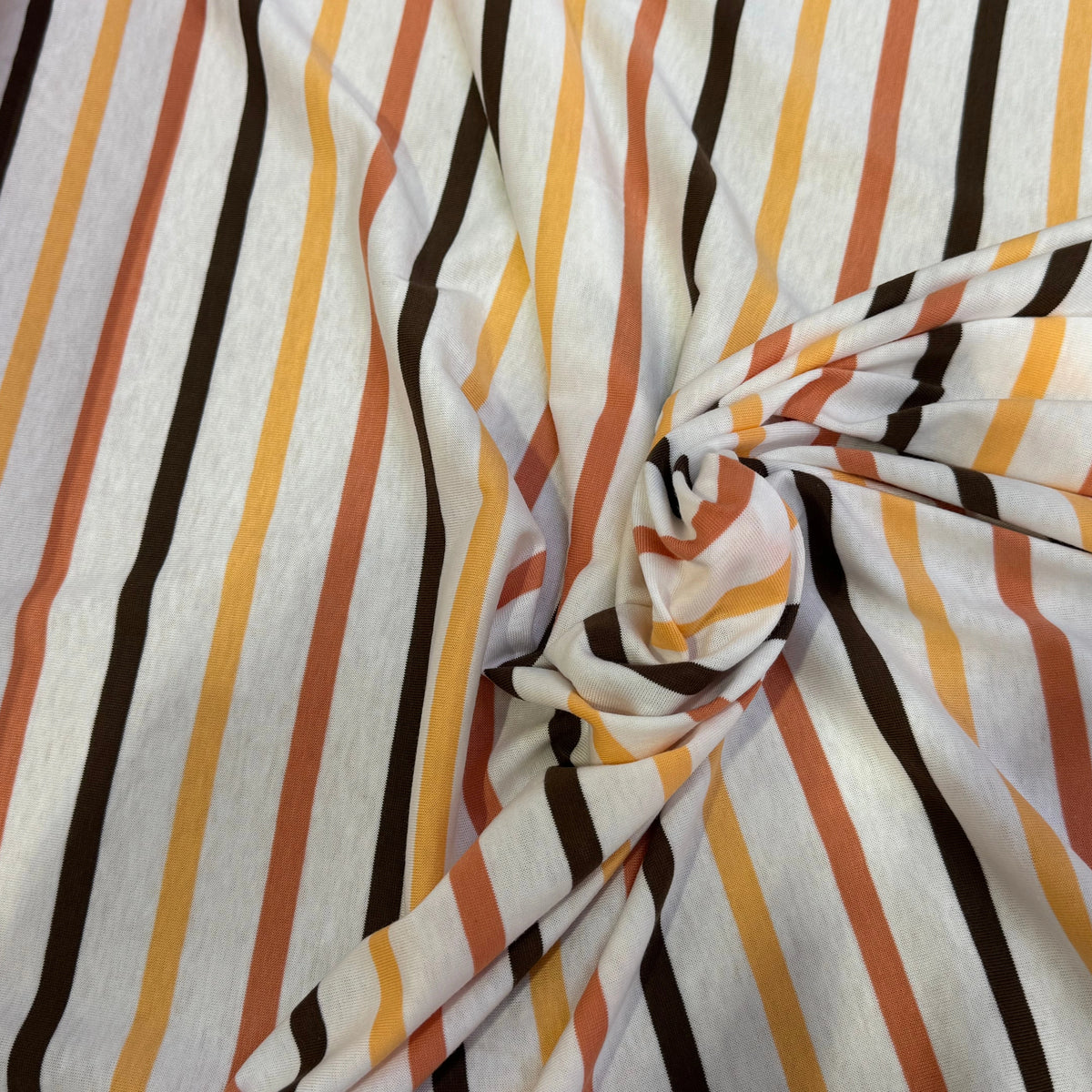 JERSEY DE COTON SUPER DOUX STRETCH RAYURES MULTICOLORES ORANGE JAUNE NOIR FABRICATION RÉGION DE TROYES 🇫🇷 - My Little Coupon