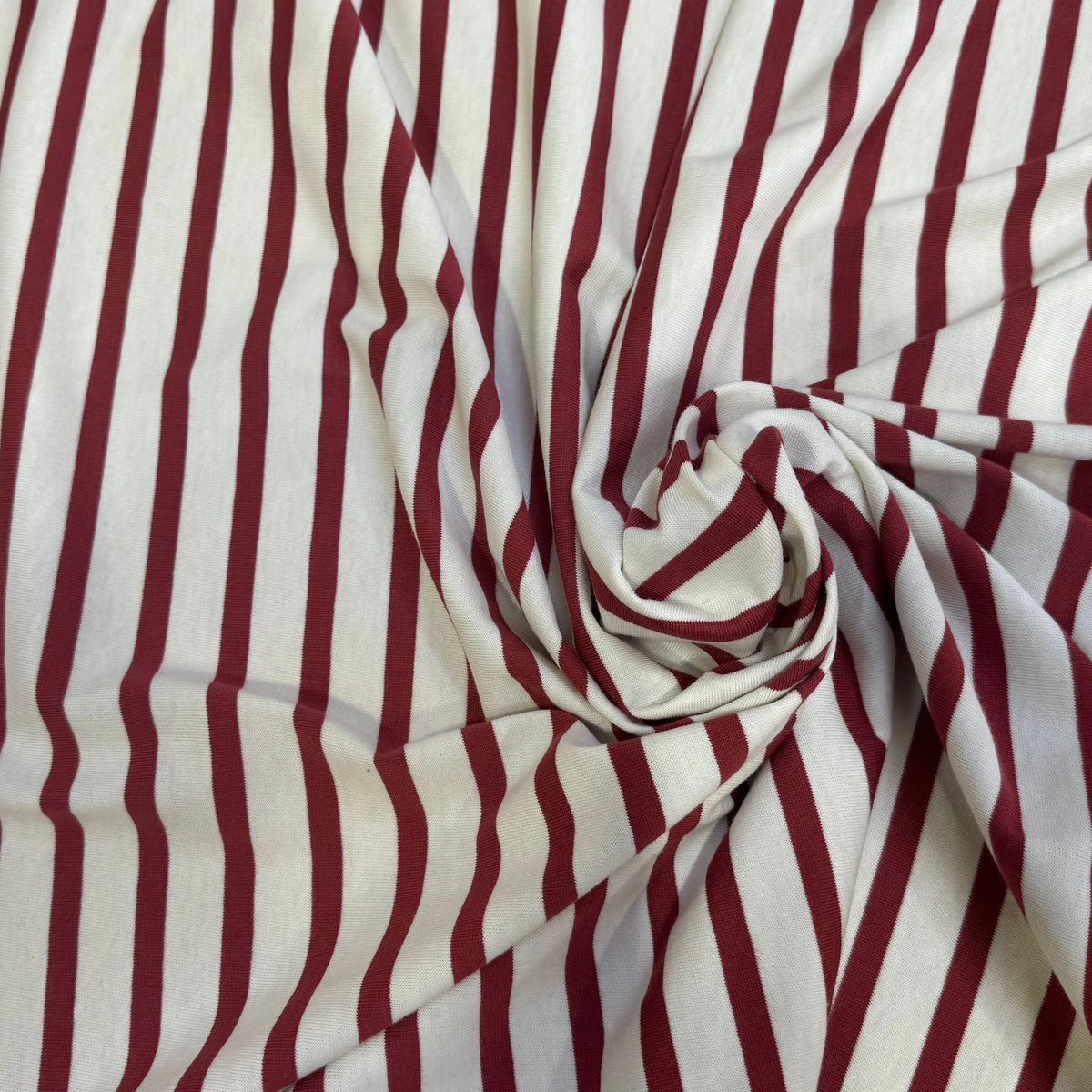 JERSEY DE COTON UNI ROUGE BRIQUE PROFOND FABRICATION RÉGION DE TROYES 🇫🇷 - My Little Coupon