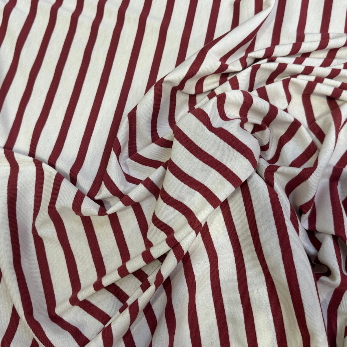 JERSEY DE COTON UNI ROUGE BRIQUE PROFOND FABRICATION RÉGION DE TROYES 🇫🇷 - My Little Coupon