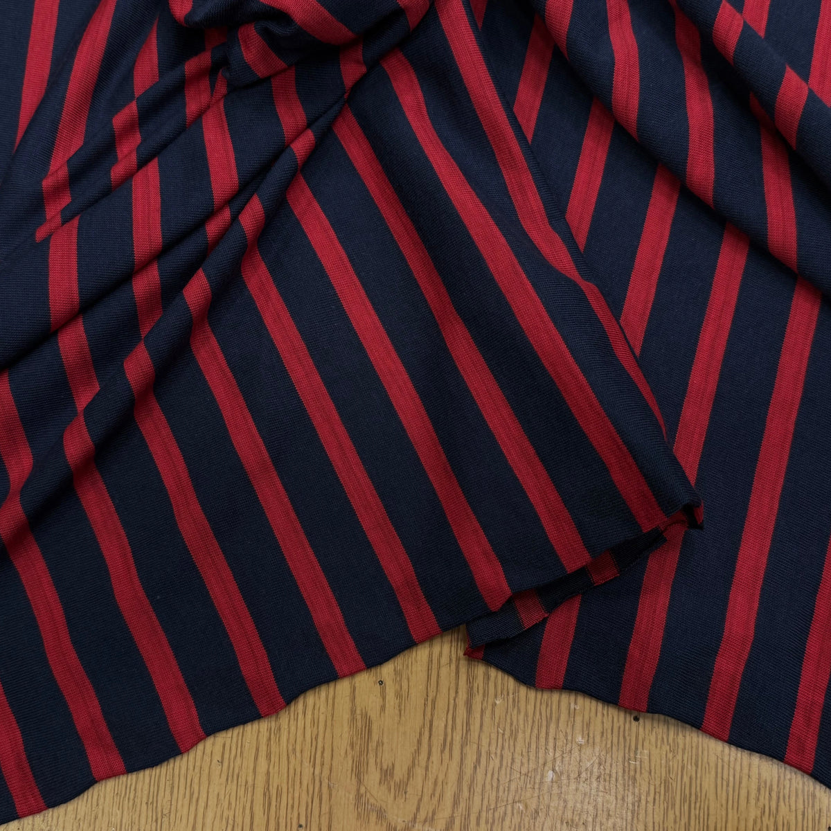 JERSEY MARINIÈRE RAYURES BLEU MARINE ET ROUGE COTON STRETCH FABRICATION RÉGION DE TROYES 🇫🇷 - My Little Coupon