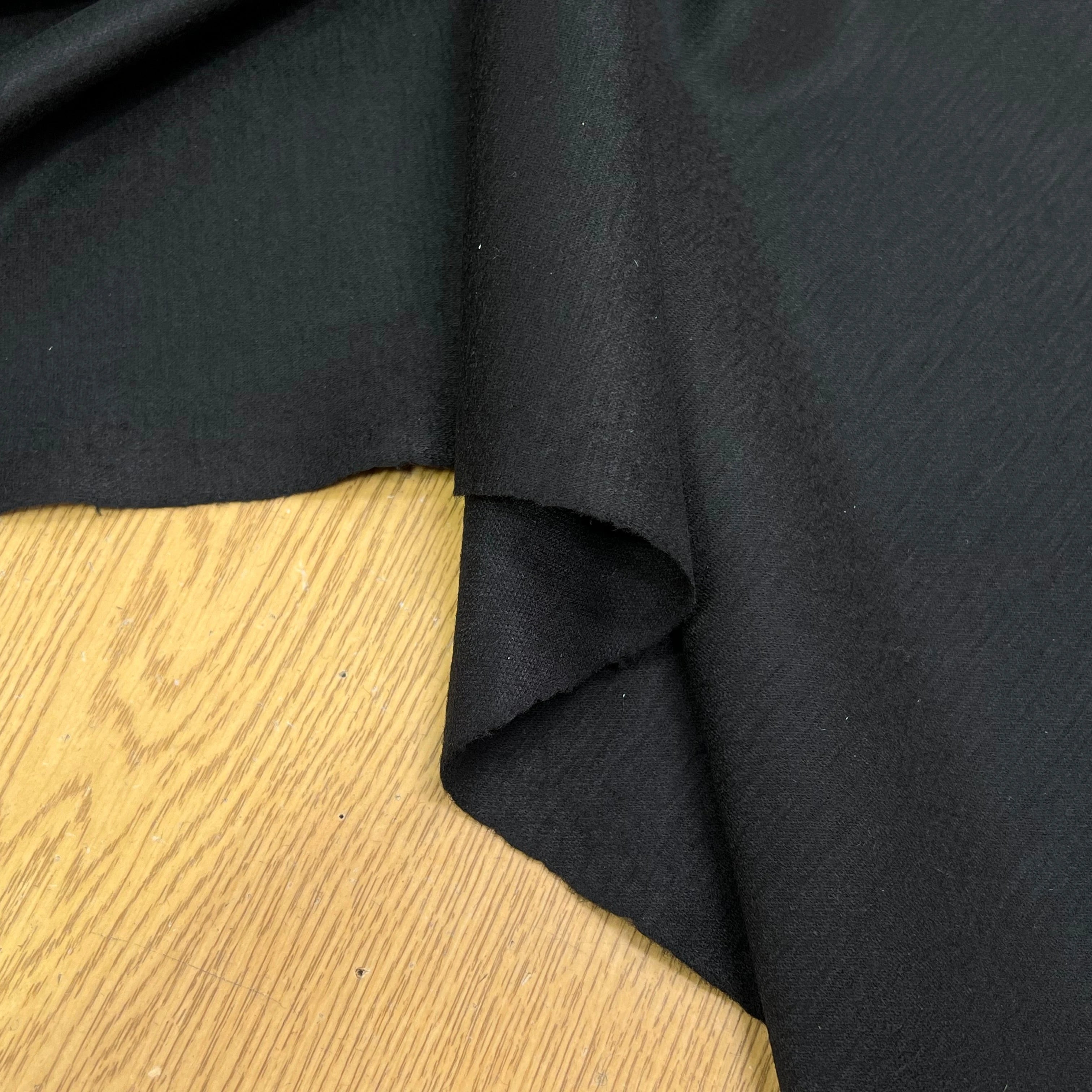 JERSEY MILANO DE LAINE GRATÉ ULTRA STRETCH NOIR 100% LAINE 145CM - My Little Coupon