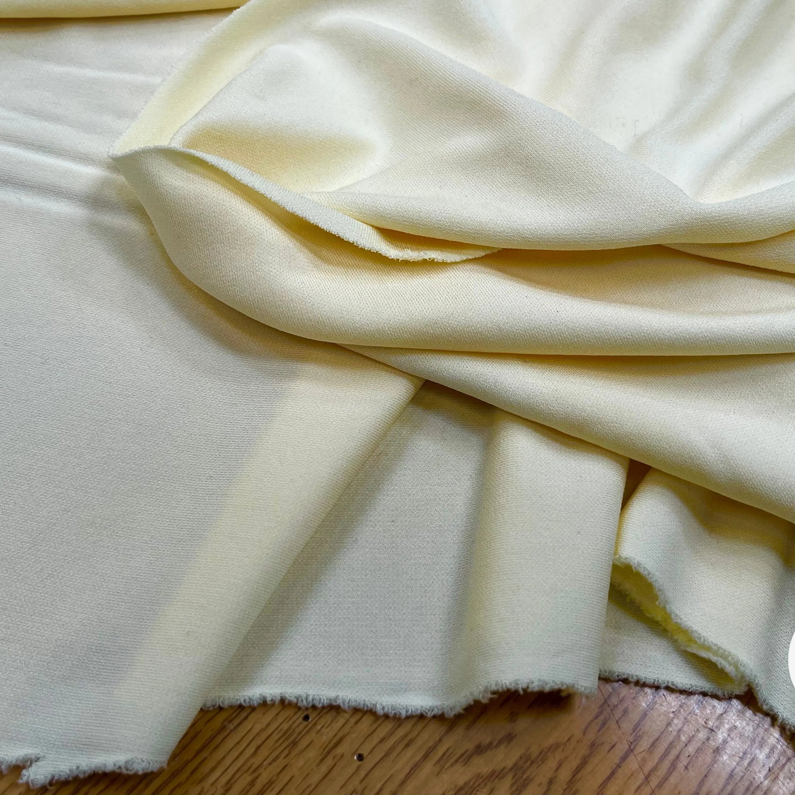 JERSEY VISCOSE CREPÉ 8%EA JAUNE BÉBÉ - My Little Coupon