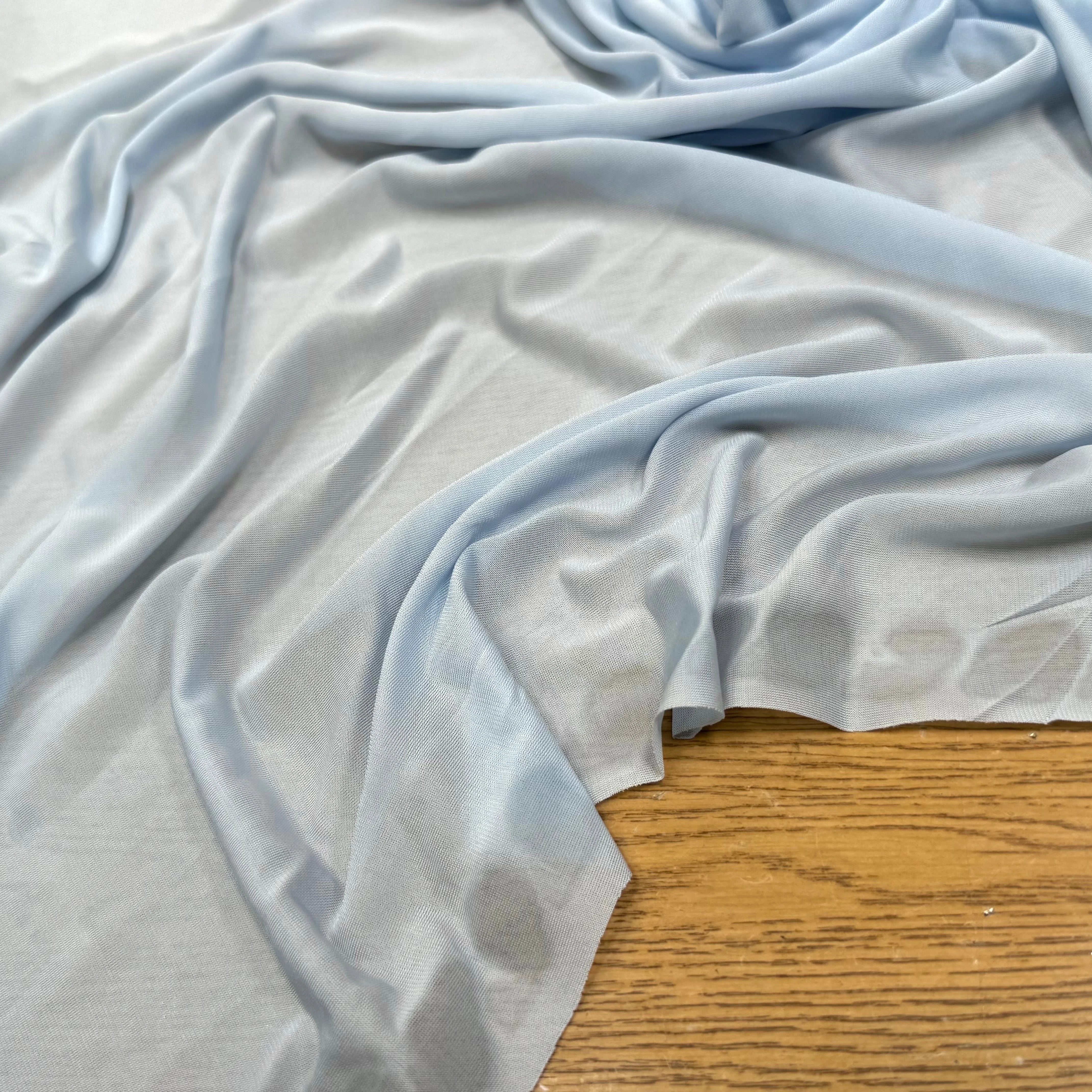 JERSEY VISCOSE FLUIDE ULTRA STRETCH BLEU CIEL - My Little Coupon