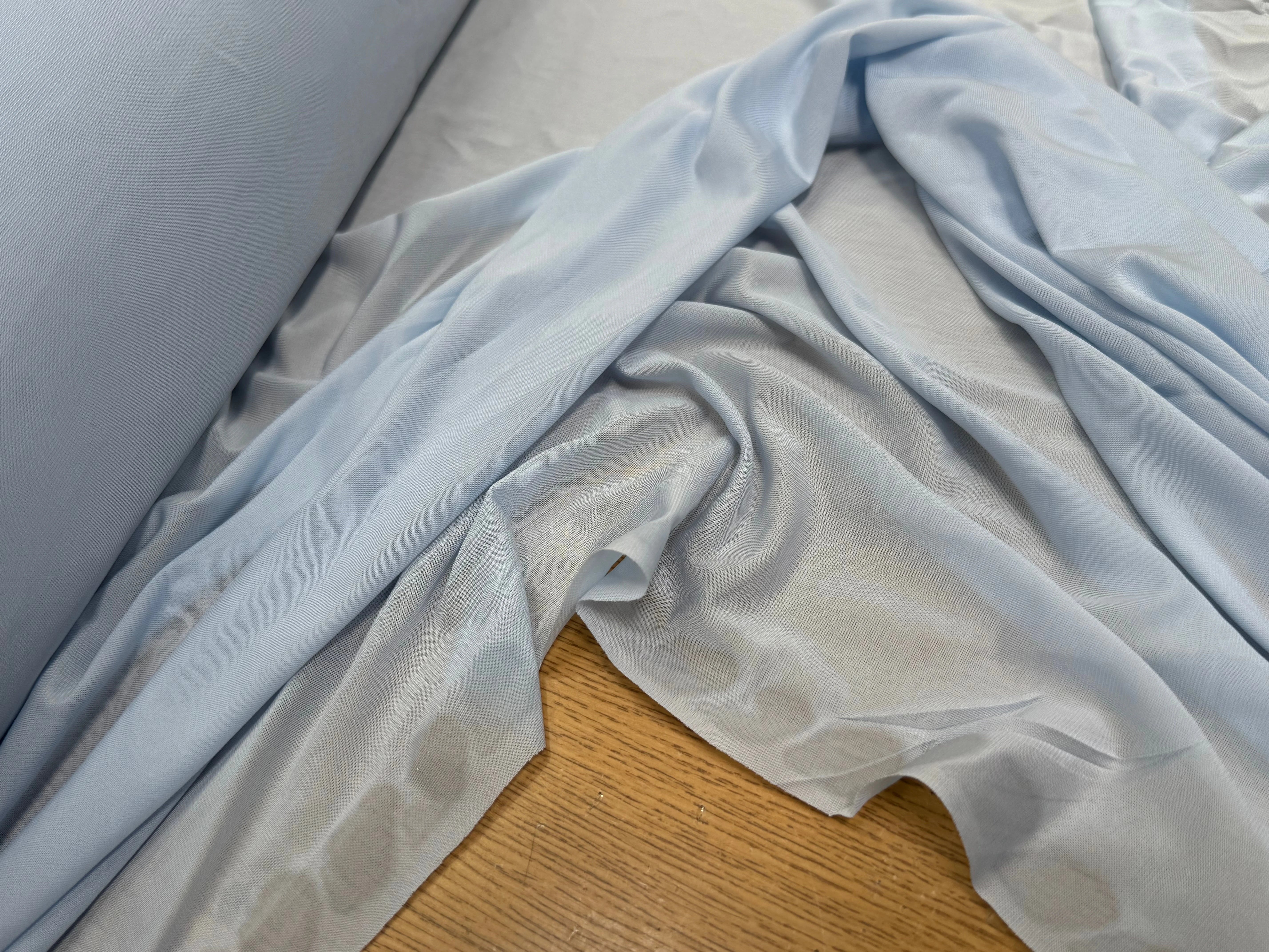 JERSEY VISCOSE FLUIDE ULTRA STRETCH BLEU CIEL - My Little Coupon