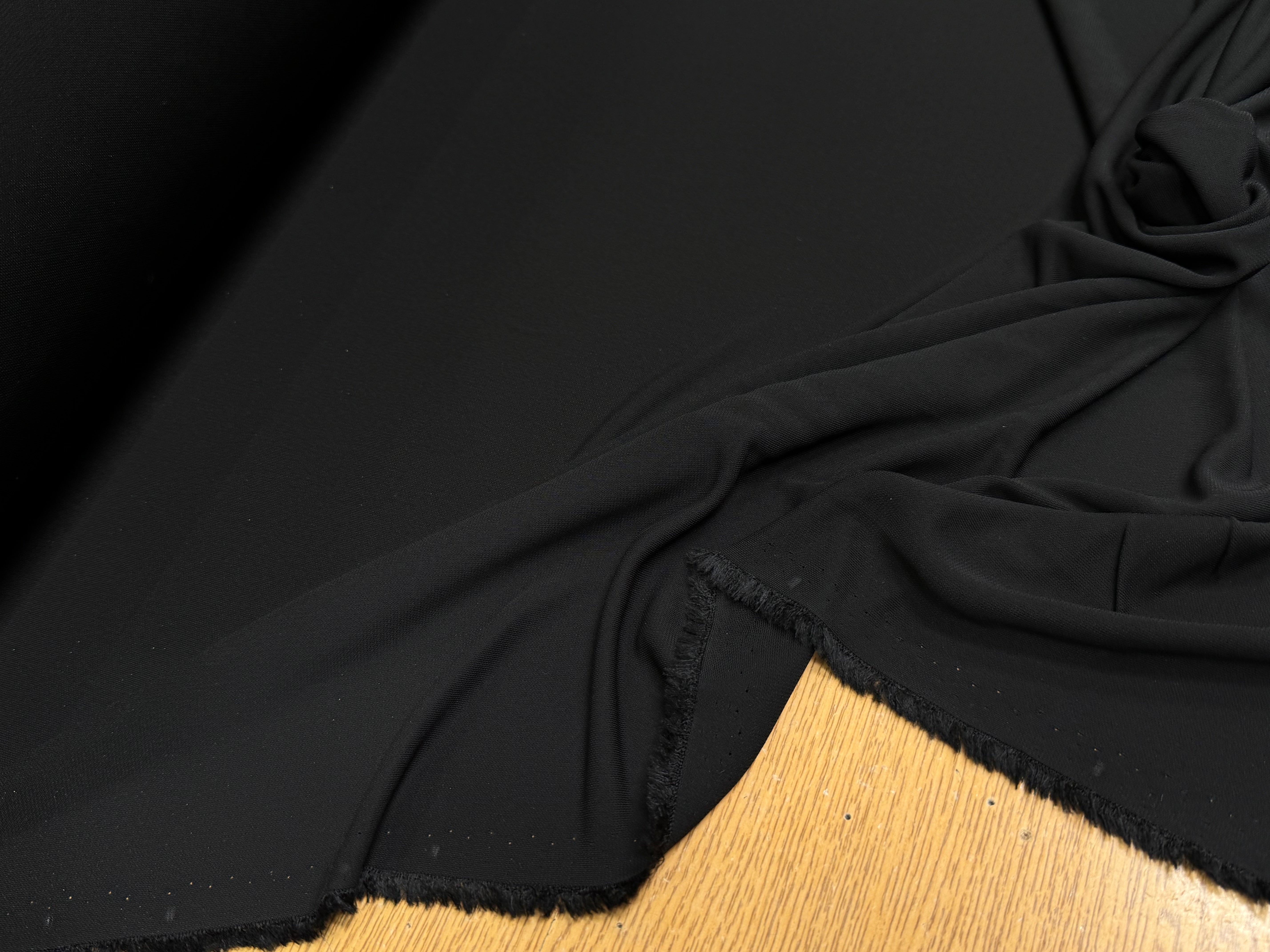JERSEY VISCOSE ULTRA STRETCH NOIR 68% VISCOSE - My Little Coupon