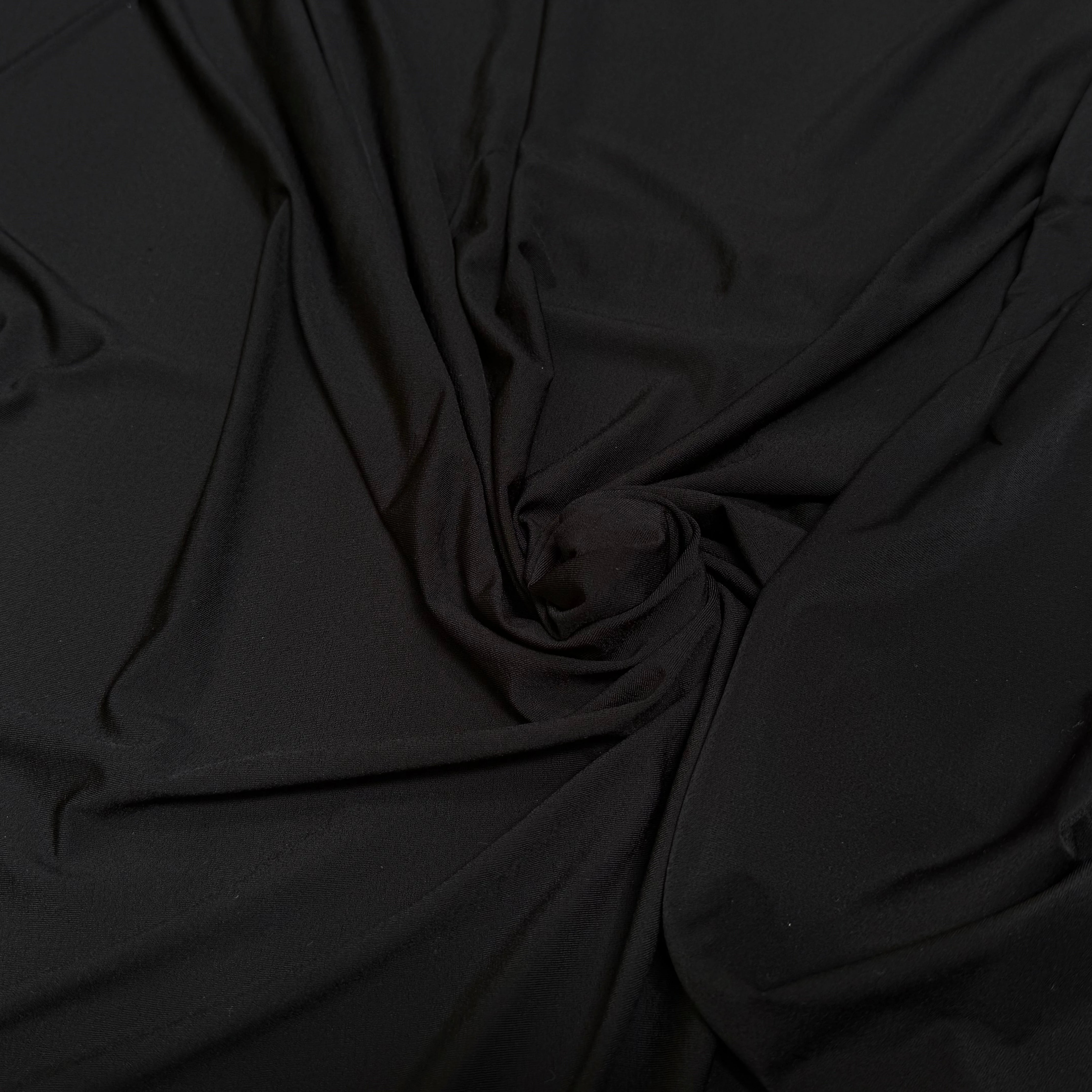 JERSEY VISCOSE ULTRA STRETCH NOIR LÉGÈREMENT SATINÉ - My Little Coupon